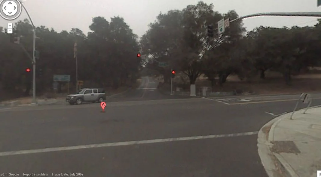 Corner of Gird and Reche. Turn Right.