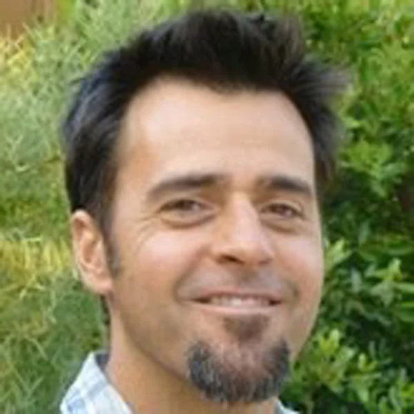 Chris.jpg