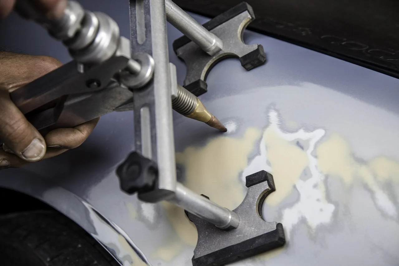 sheet-metal-repair-1749671_1280.jpg