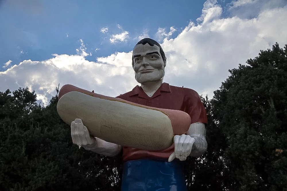 Muffler Man in Atlanta, IL