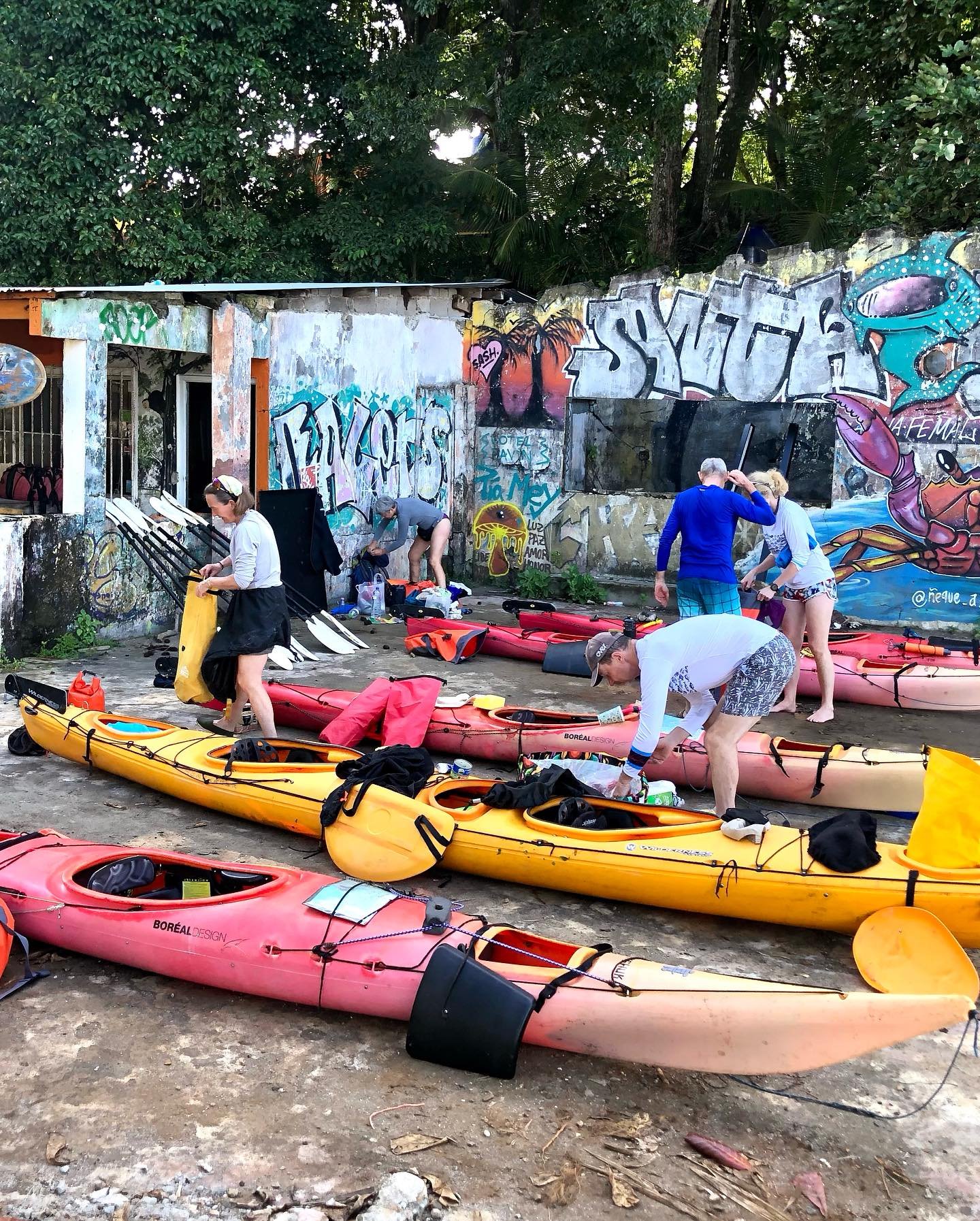 Experienced crew heading out on a solo trip. Their pack up and departure was blue and sunny..not sure they&rsquo;ve seen sun since.🫣💦☔️💦
Wishing them a safe, wonderful tropical paddling journey..hope they spot whales!!🐋
.
#seakayak #explore #expl