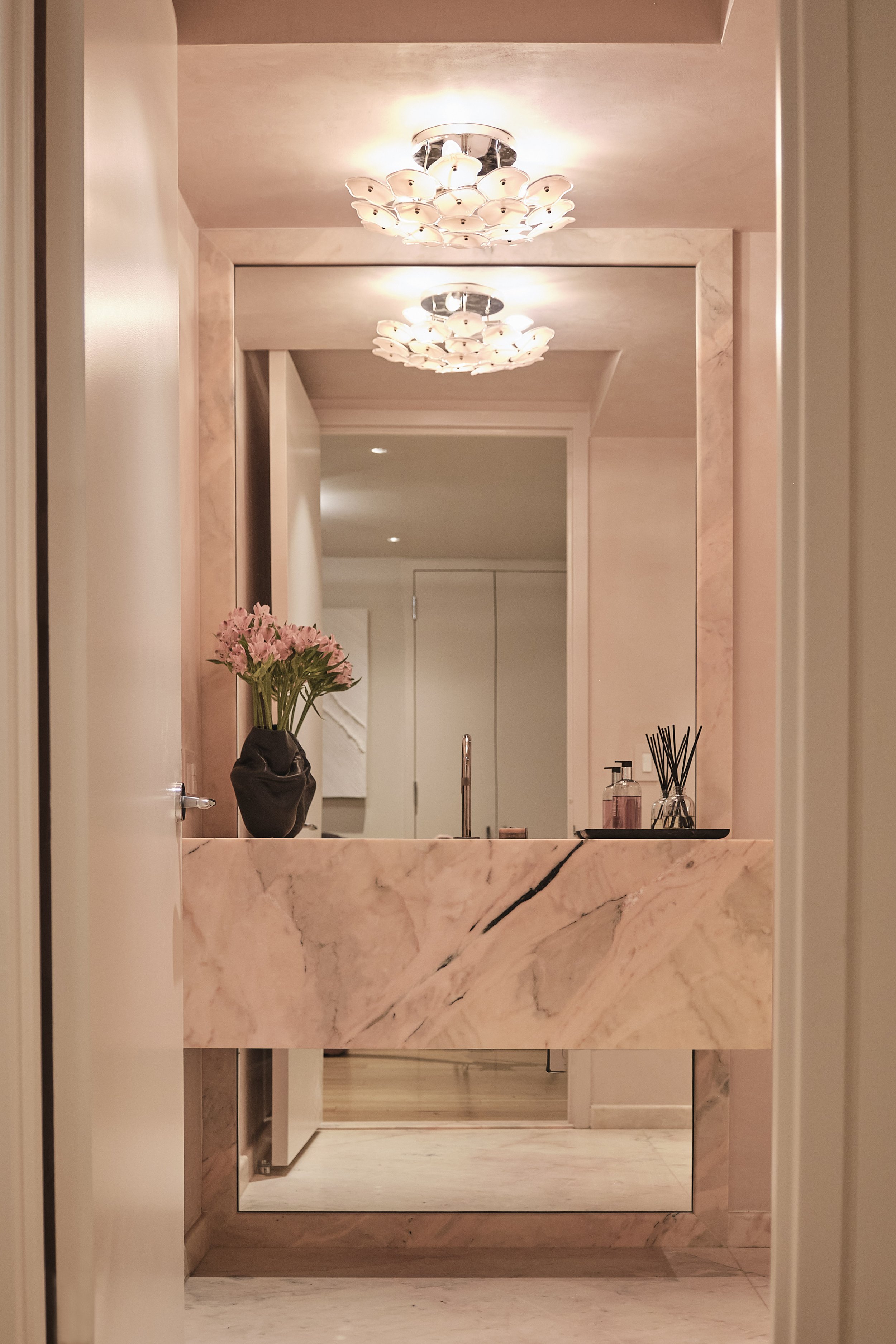 Guest bath 2.jpg