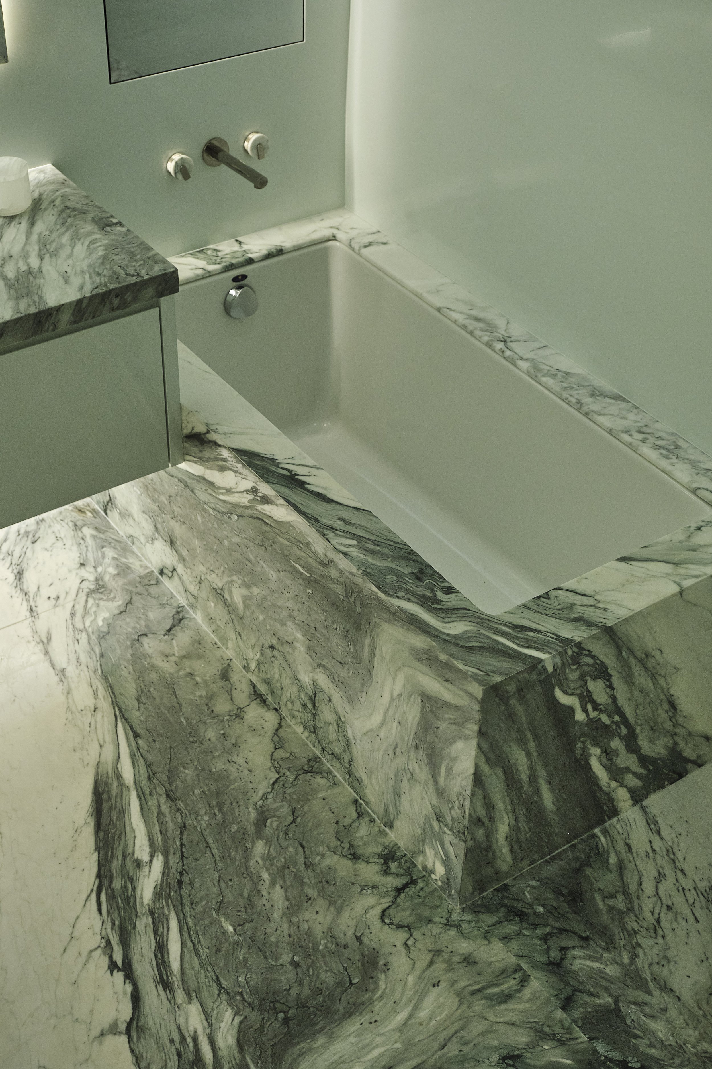 Primary bath 8.jpg
