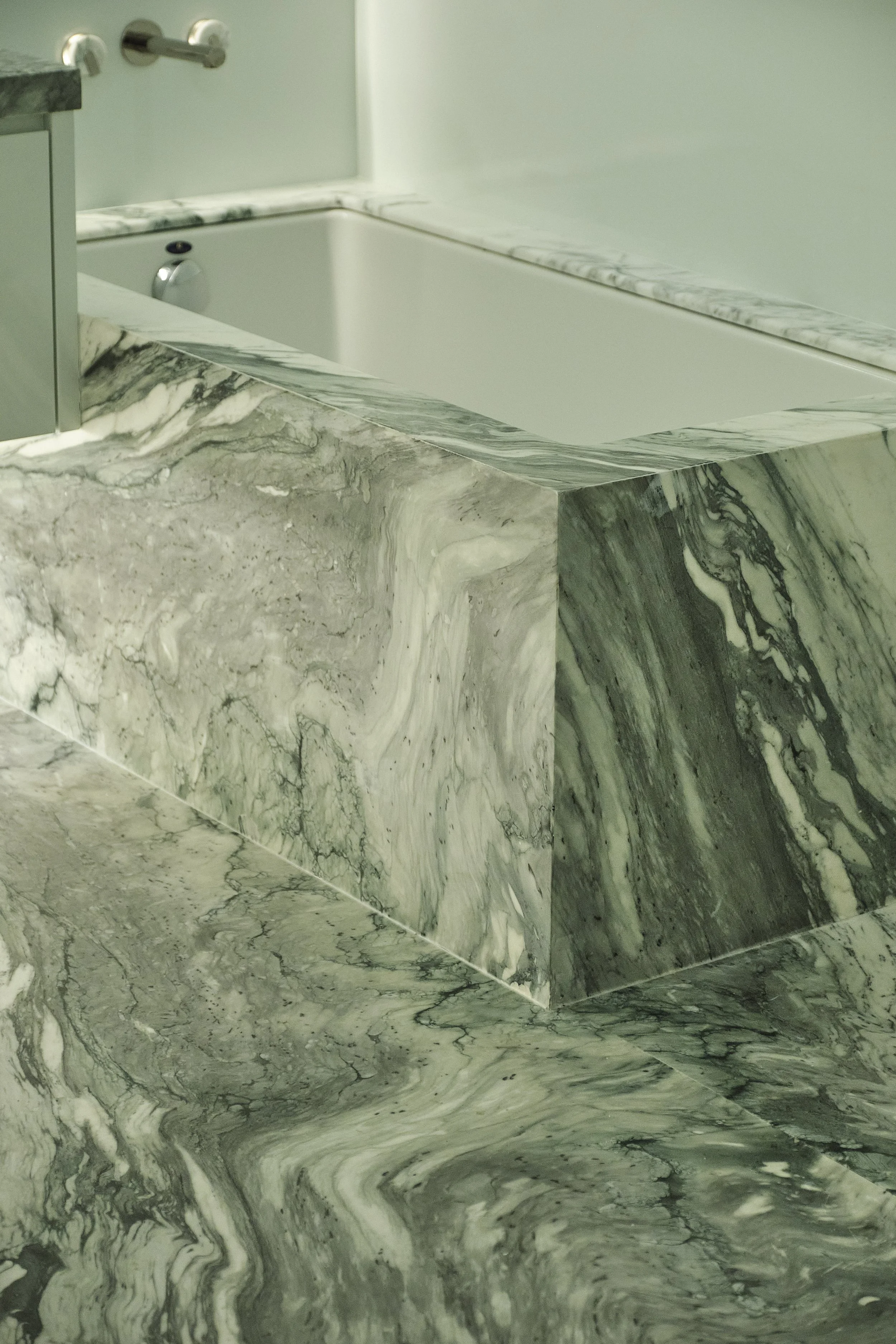 Primary bath 9.jpg