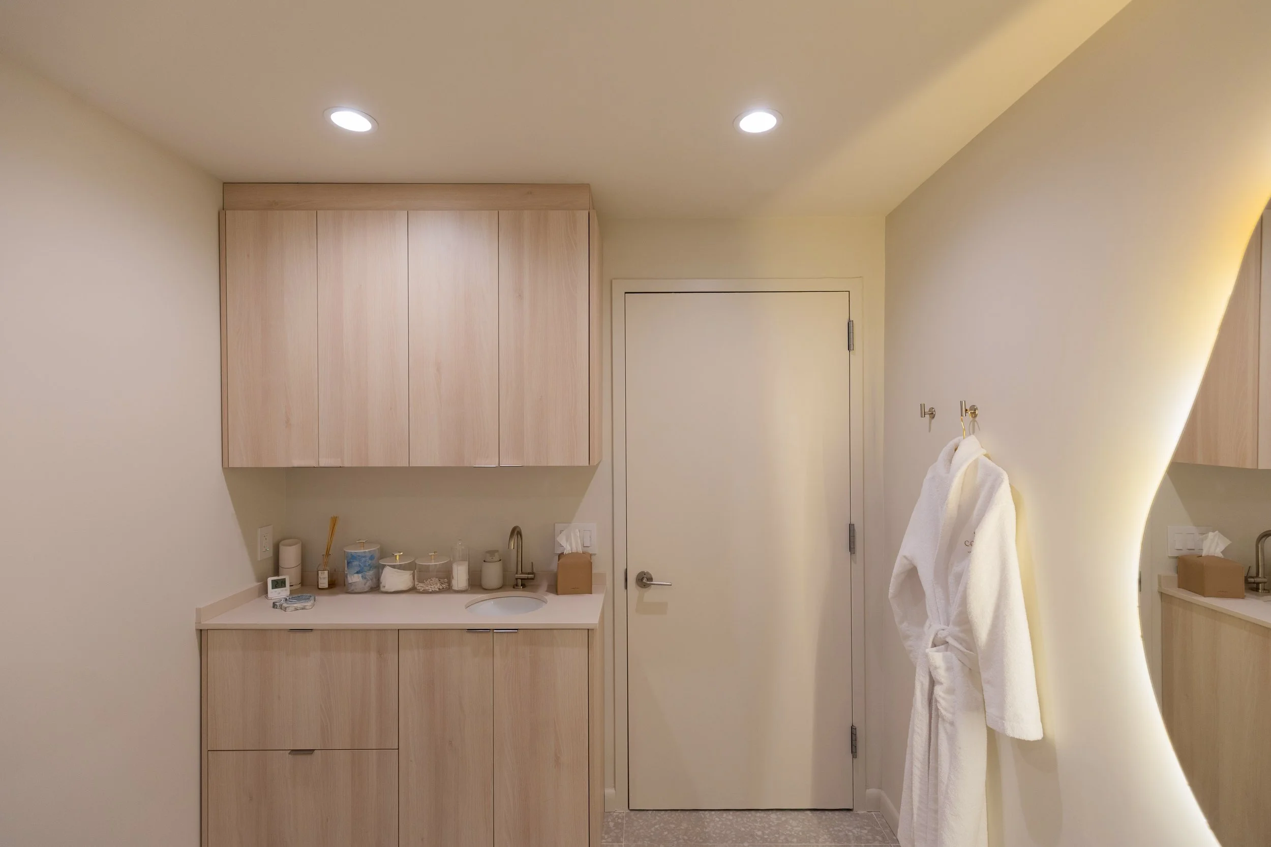 E89A1005 copy111.jpg