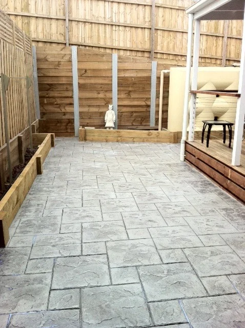 Flagstone slate.jpg