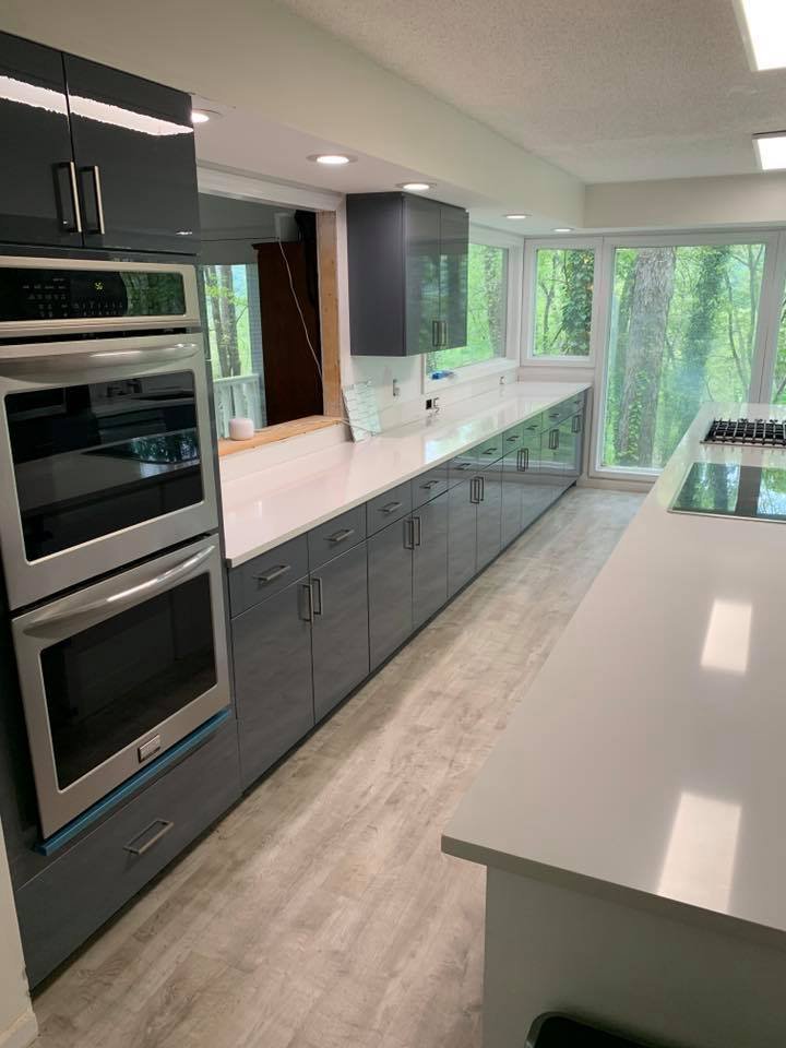 Large Modern Kitchen in Dalton, Georgia