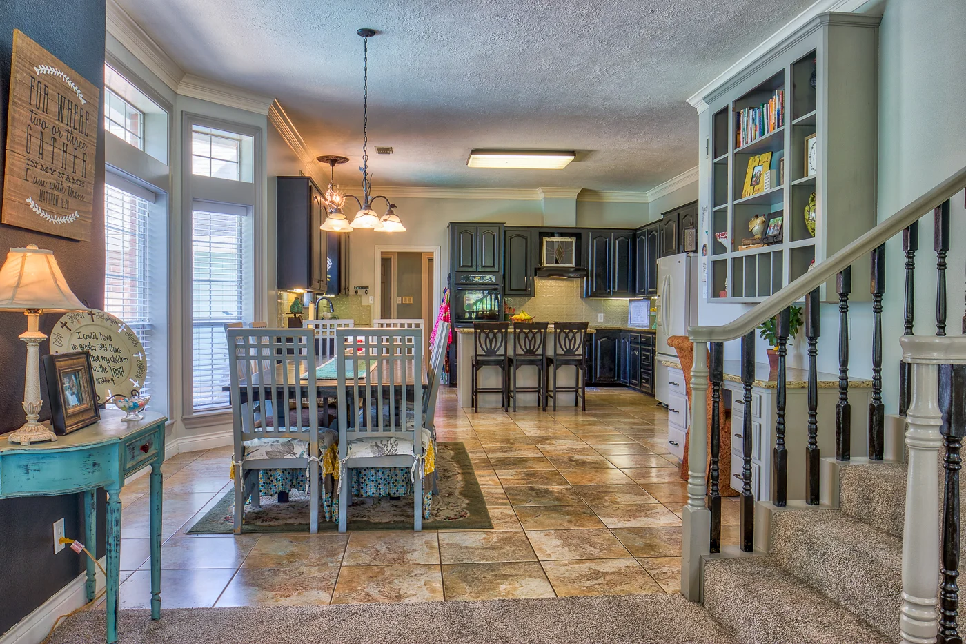 BrazosRanchGroup-3905NBriarwoodDrBrenham_IMG_8844INT-Breakfast.jpg
