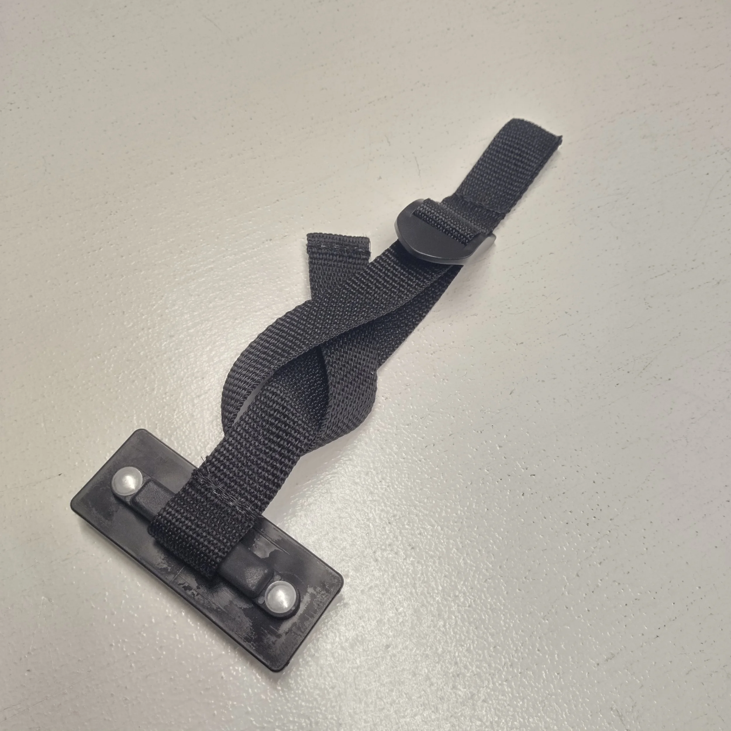 Seat cover strap 03.jpg