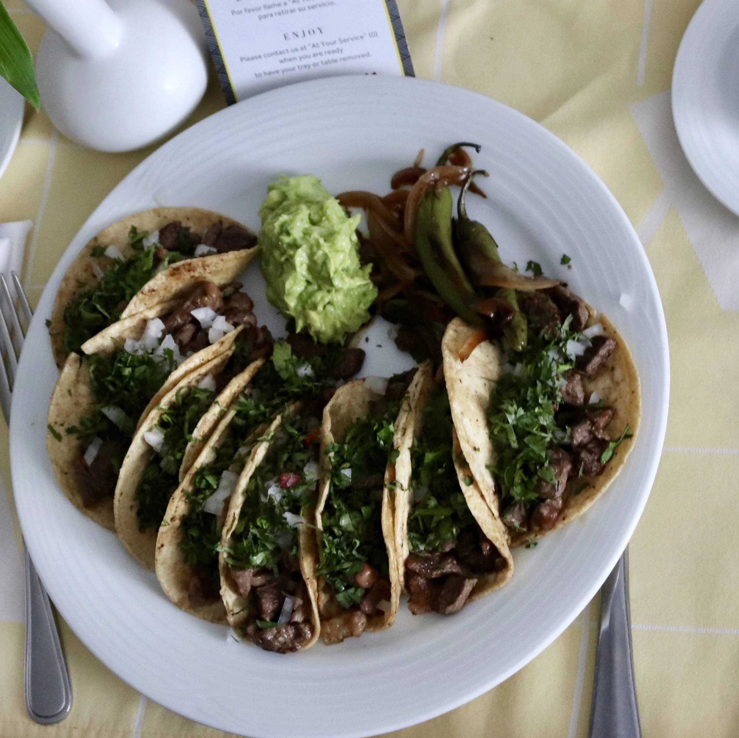 This would be a great Whole30 meal option, without the tortillas. It was delicious when I ate in in Mexico City, though.