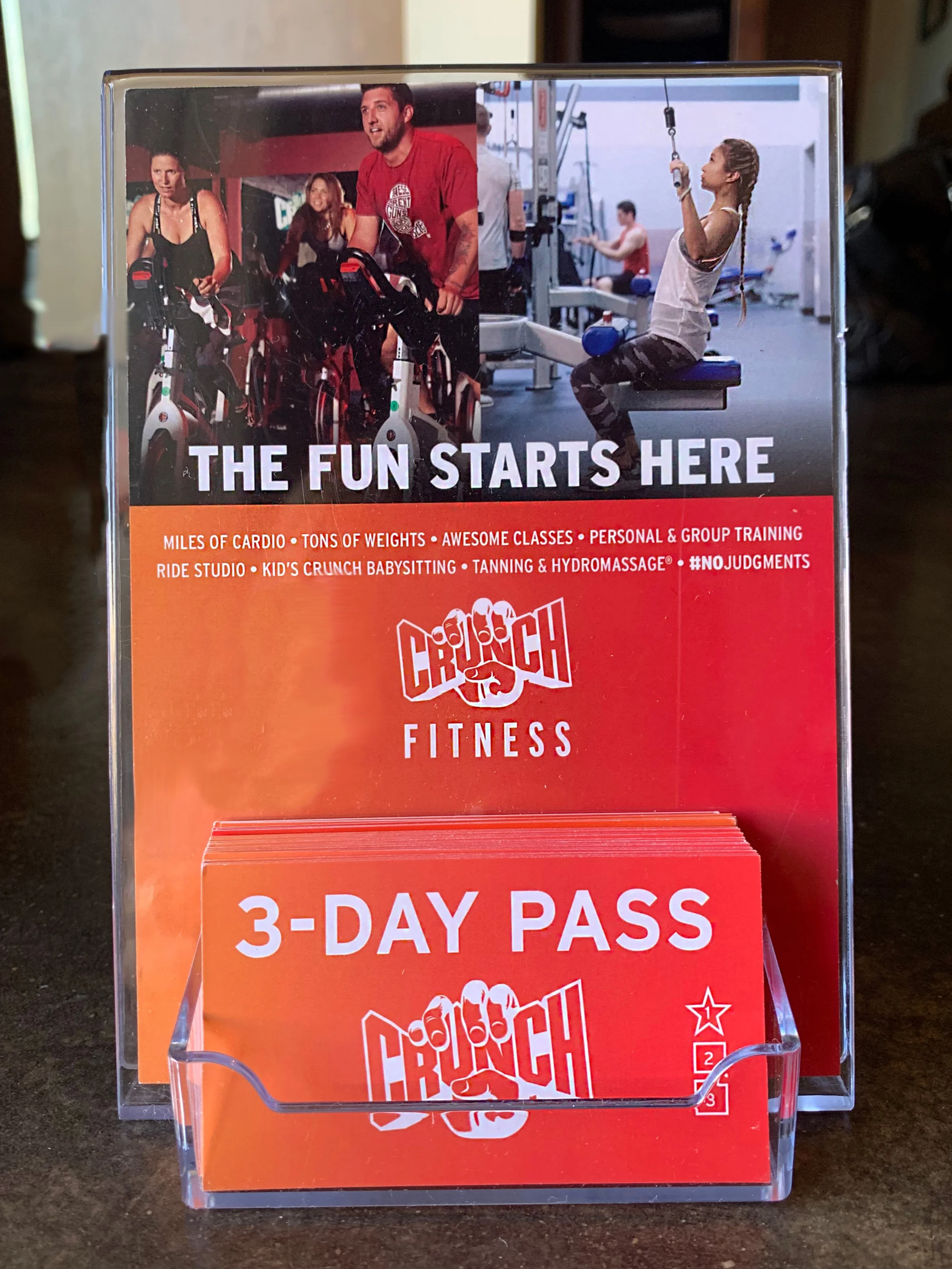 “Guest Three Day Pass” Card Stand