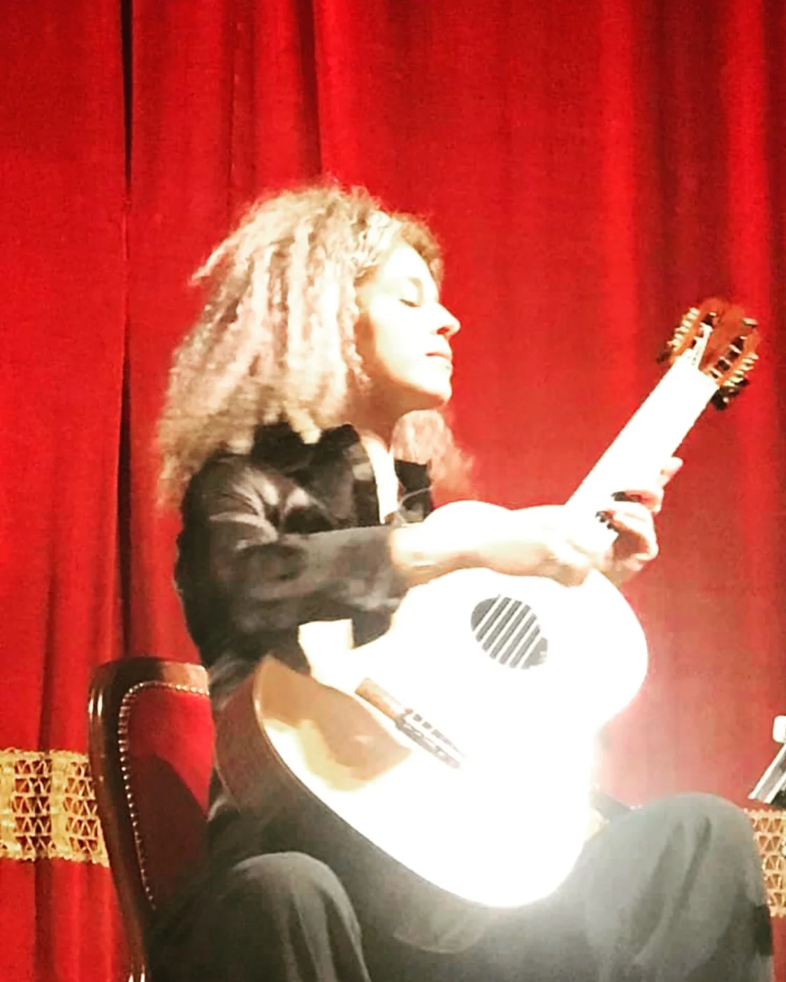 ELENA &amp; GUITAR LIVE @ HAM YARD