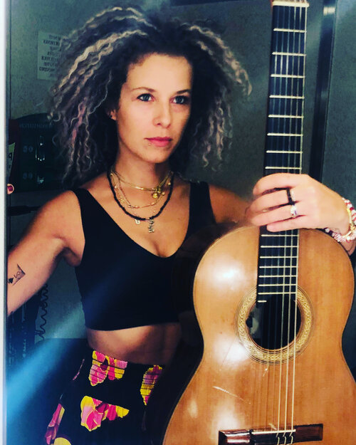 ELENA &amp; GUITAR LIVE @ THE POTTING SHED