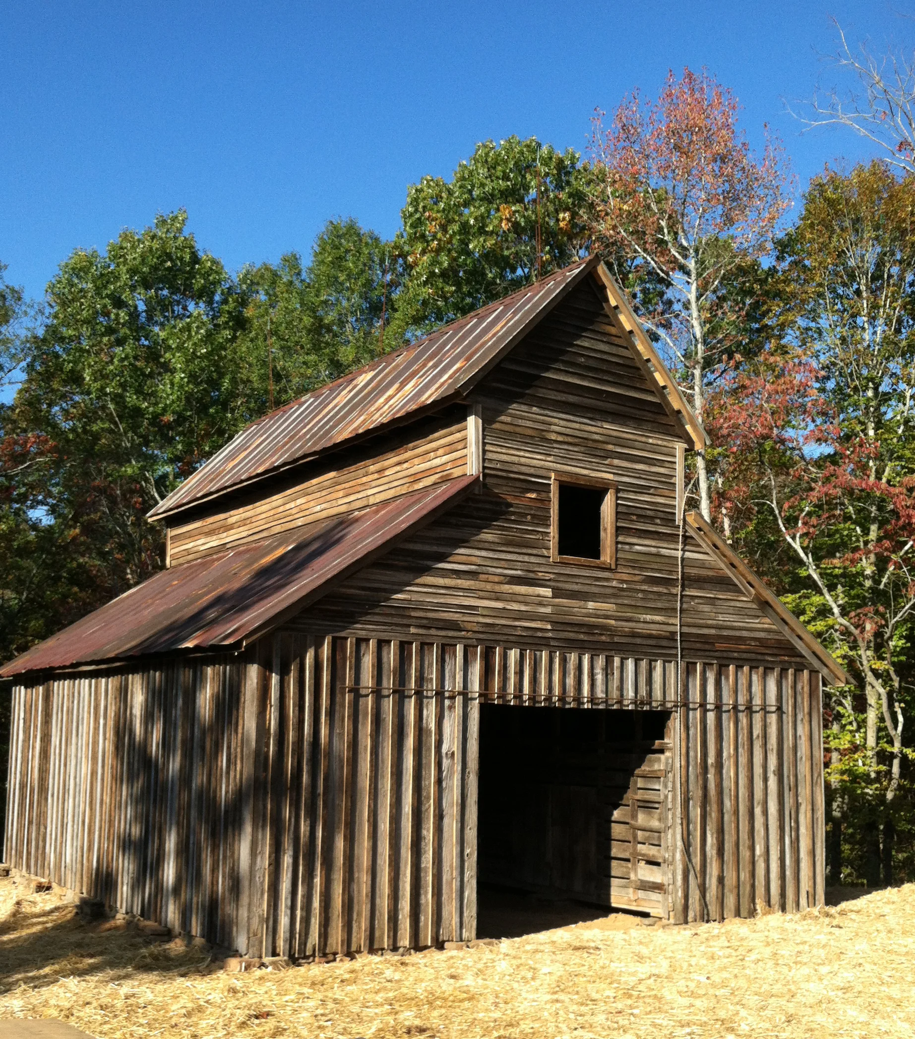 Lee Farm Barn (24) copy.jpg
