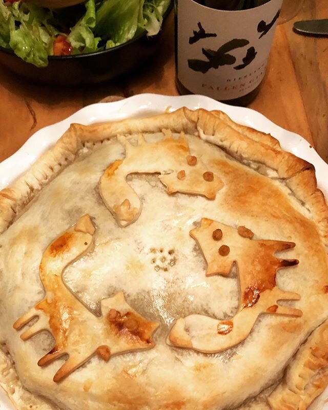 I must say... Chicken and leek pie (French Blanquette with chicken) is the perfect match with our Riesling. So good! #foodmatch #riesling #homecooked  #sogood #grampianswine #hallsgap #foxypastry