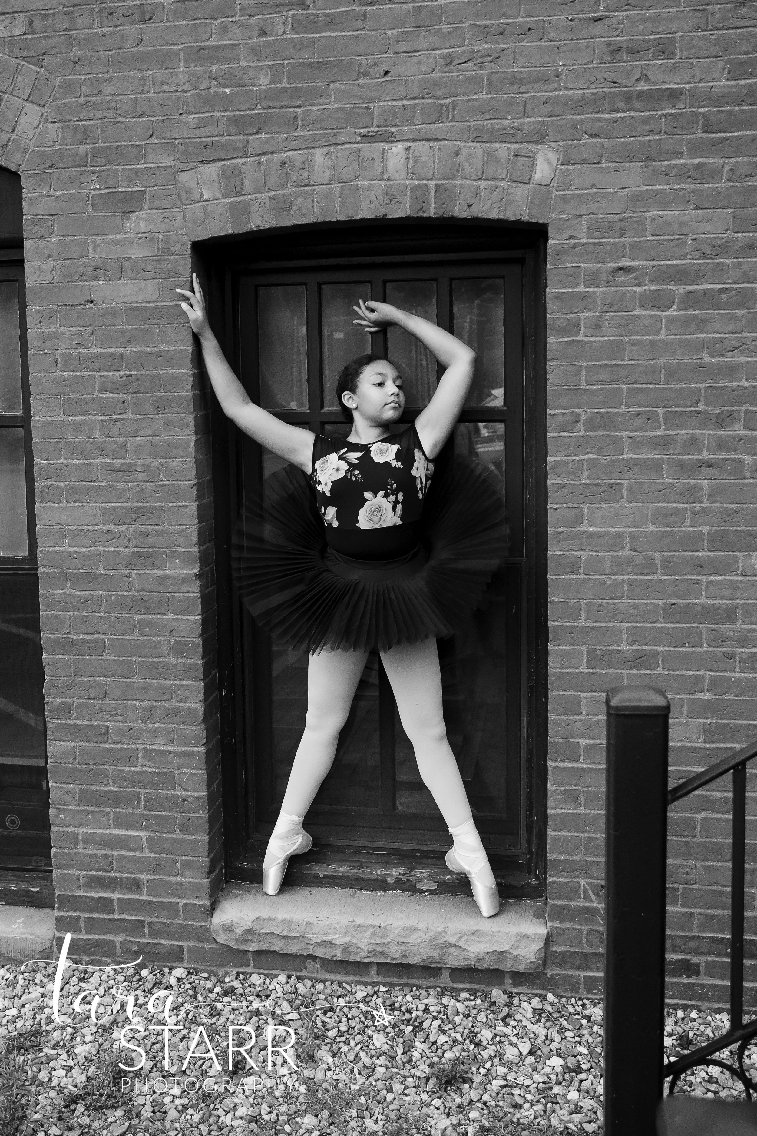 Dancer Session Amelia 8-22-47.jpg