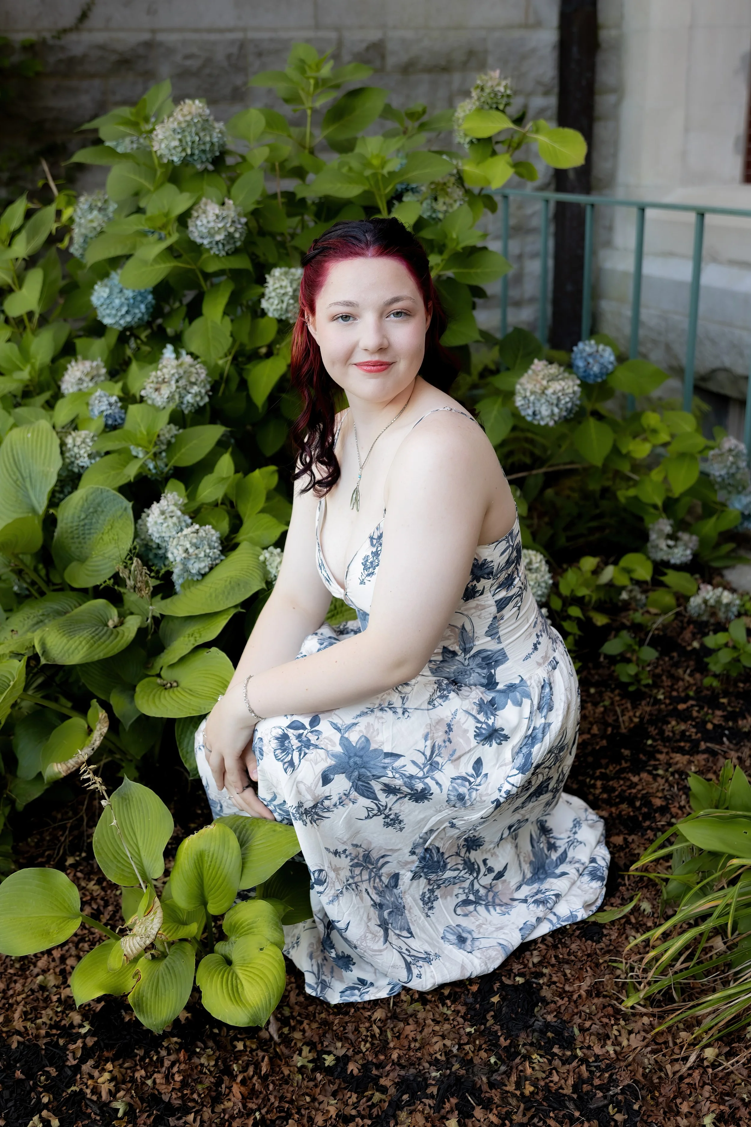 TSPSenior Portrait Session 8-25-10-TPZ-Focus.jpg