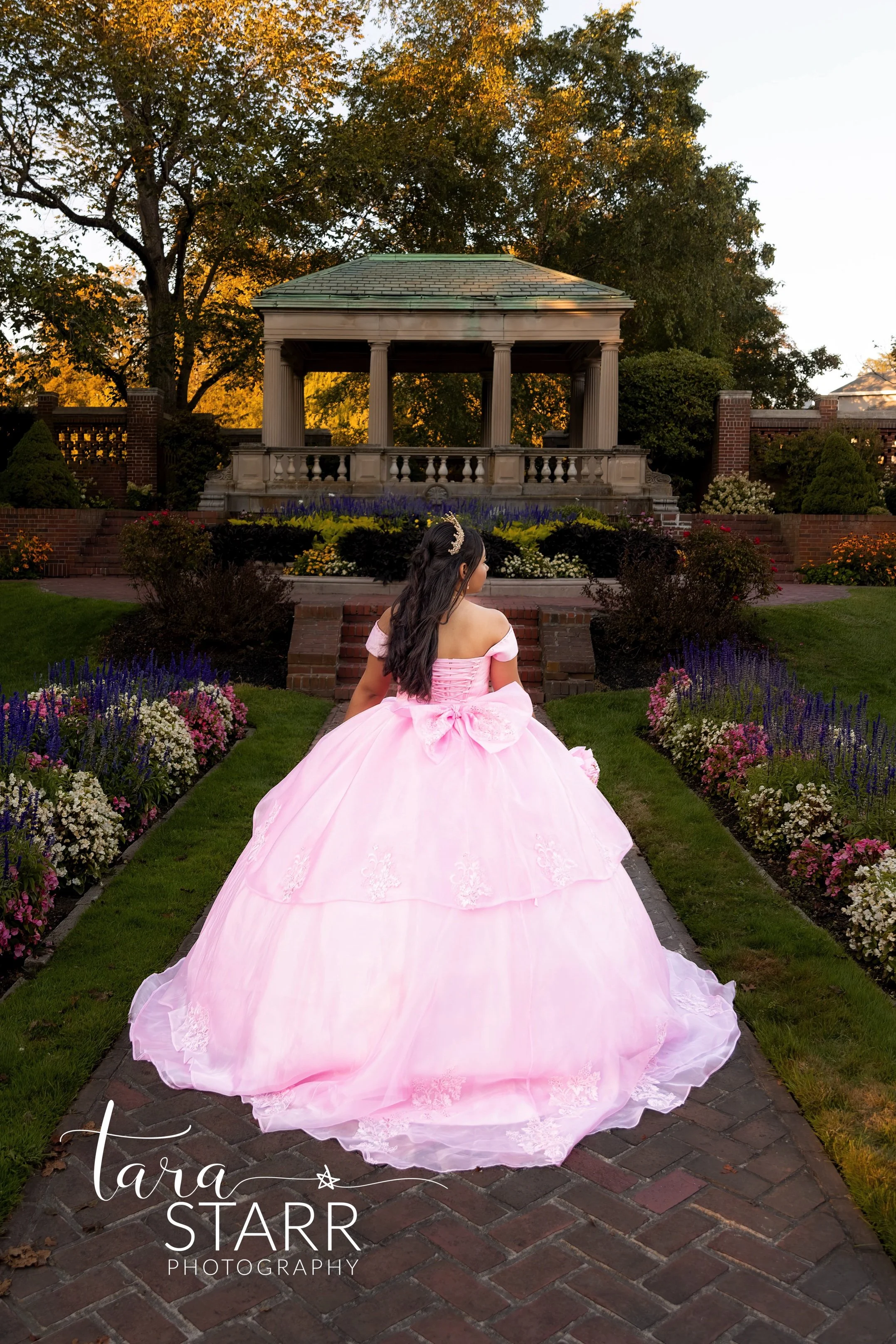 TSPQuinceanera Photos -36-TPZ-Focus.jpg