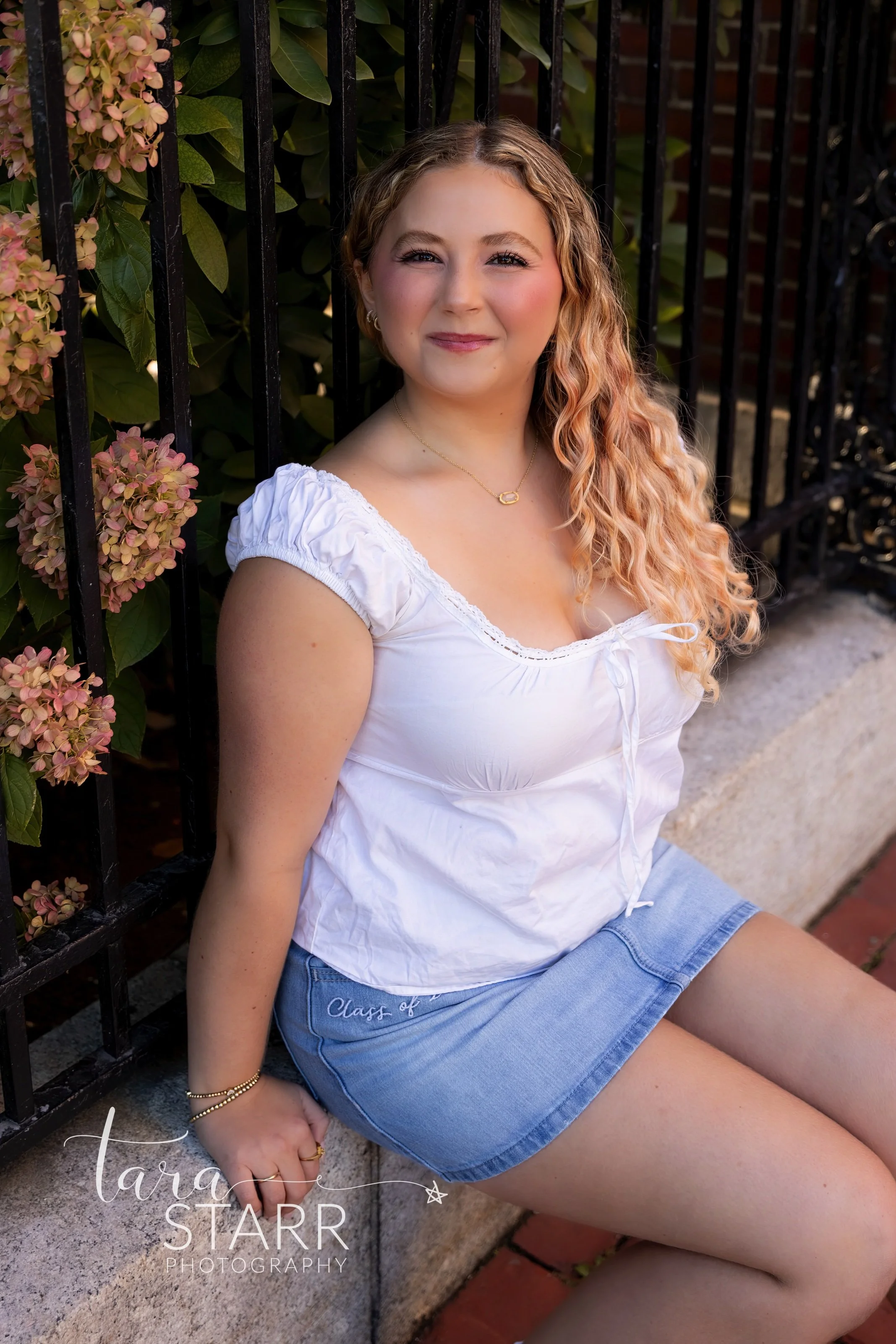 TSPSenior Session In Boston Ma-23-TPZ-Focus.jpg