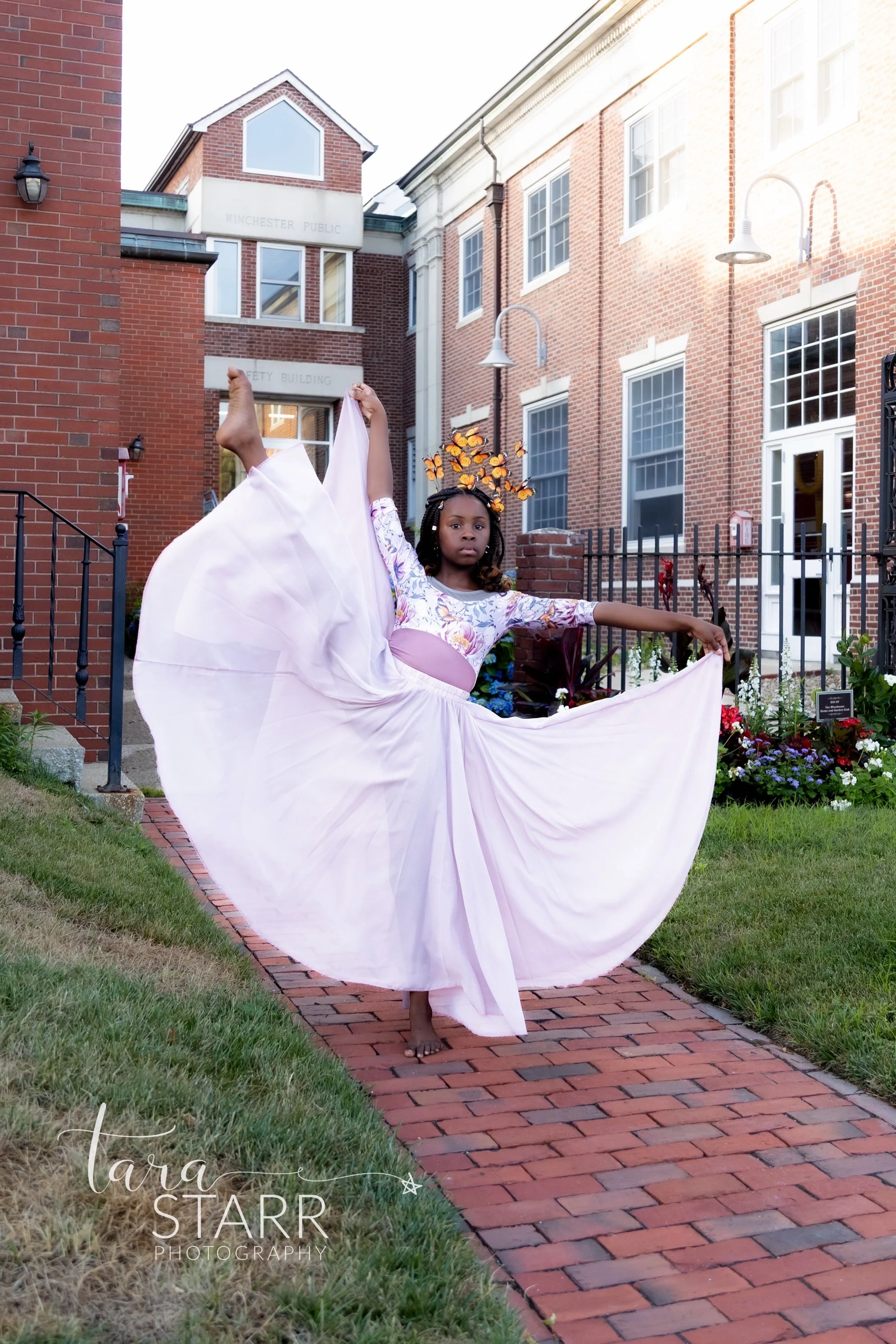 Dancer Sesion Mya 7-26-52.jpg
