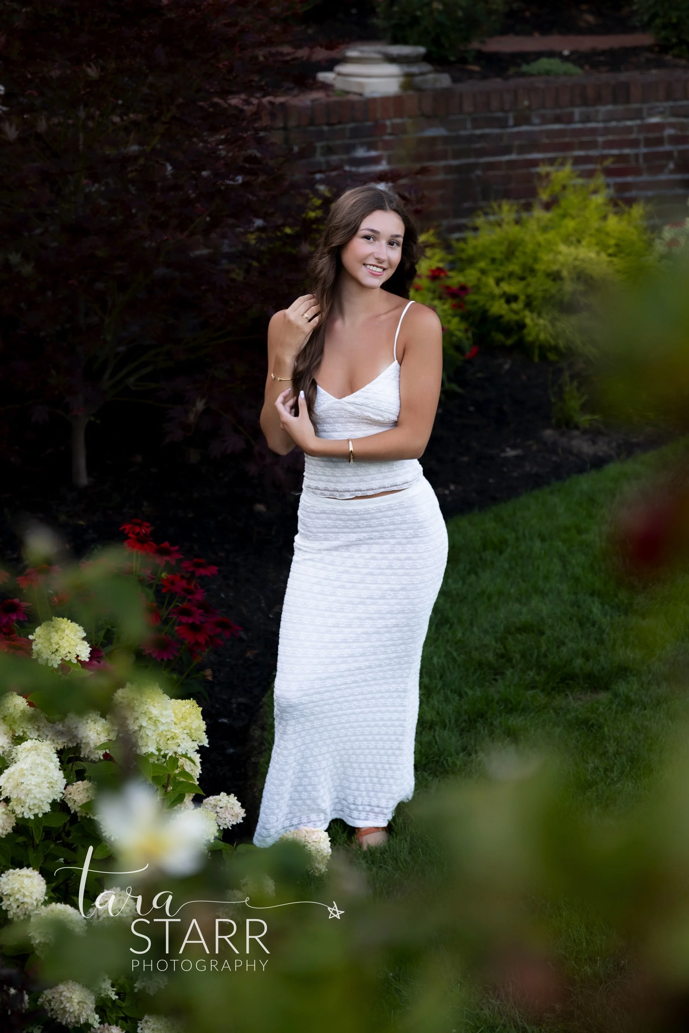 Senior Photo session -Ava 8-26-52.jpg