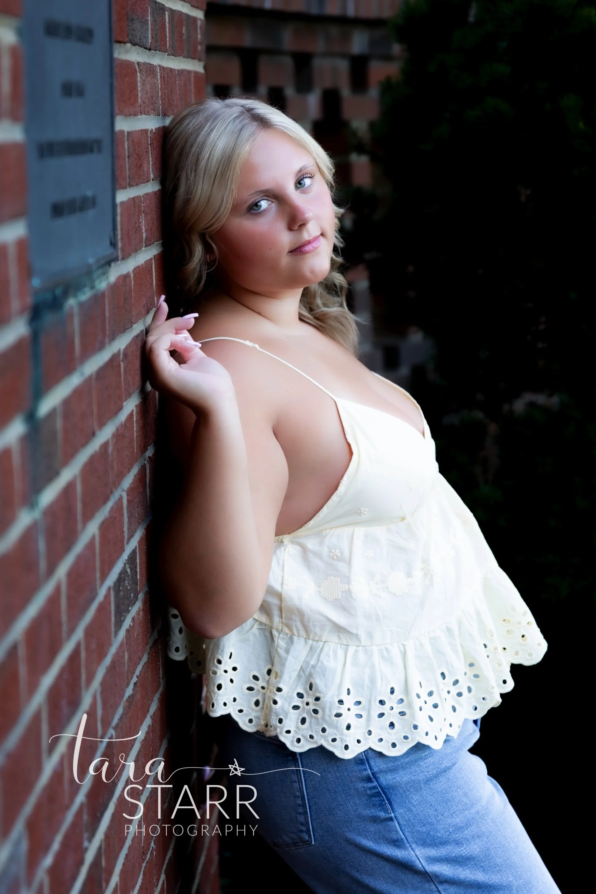 Senior Photo Session- Viv-36.jpg