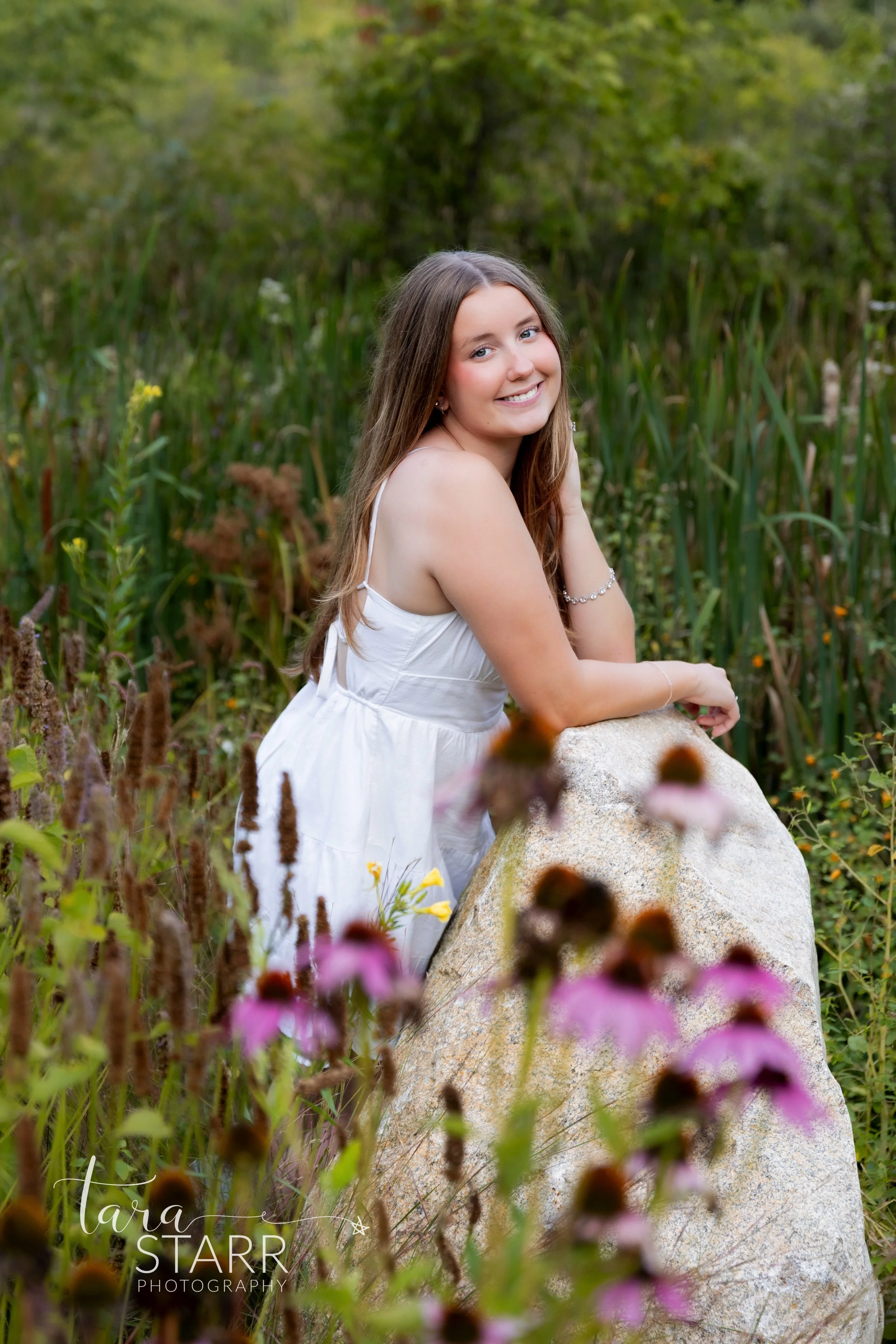 Senior Portrait Session 9-26-105.jpg