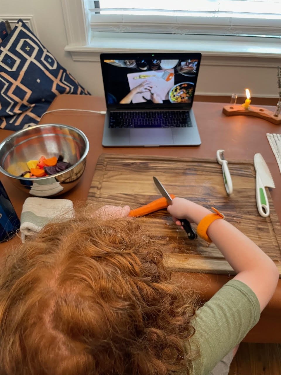 Why Virtual Classes are MORE than a Trend  and  How to Decide if They Make Sense for My Family?