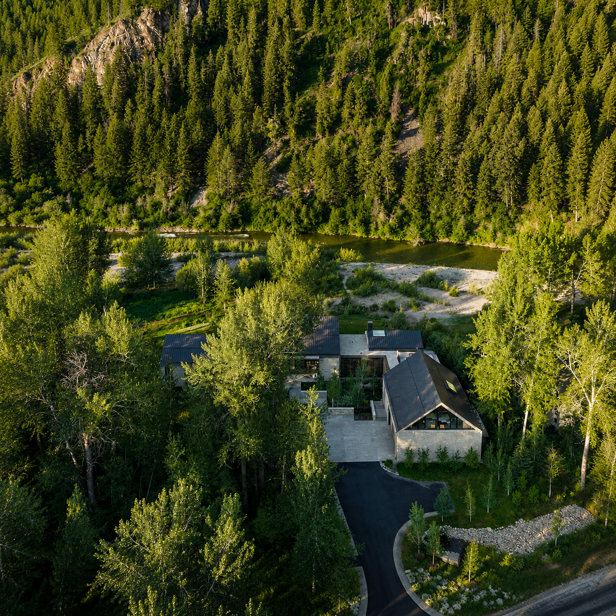 River Lodge10.png