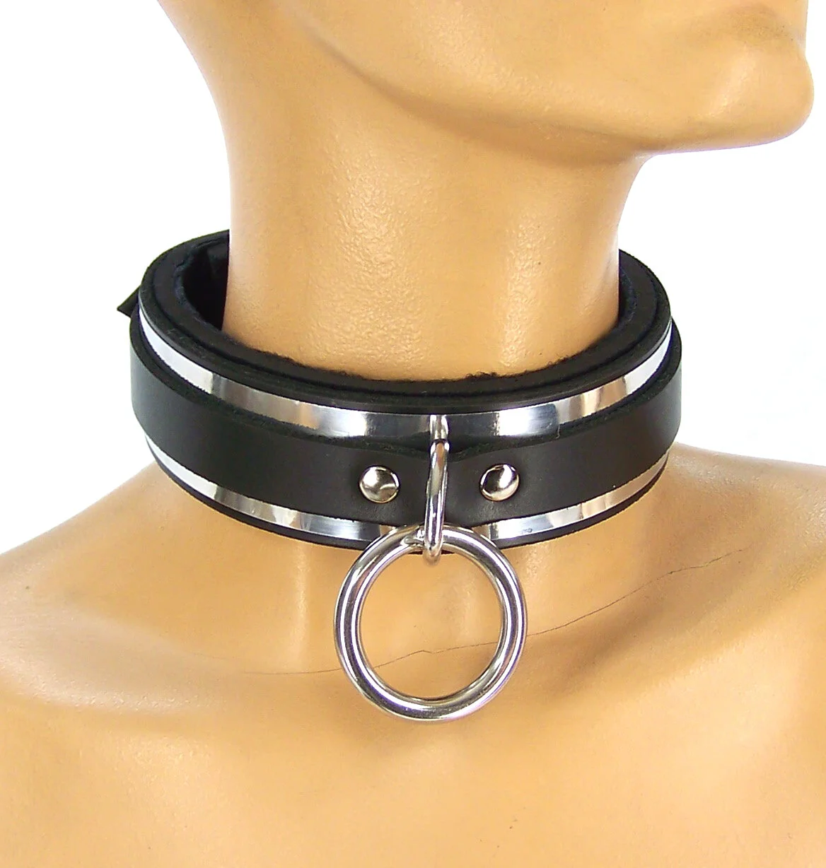 Axovus Lined Metal Band Bondage Collar