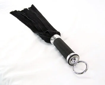 Axovus 20 Tail Suede Flogger