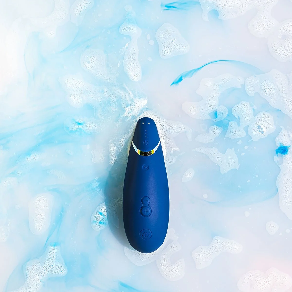 A04647-Womanizer-Premium2Blueberry-11.jpg