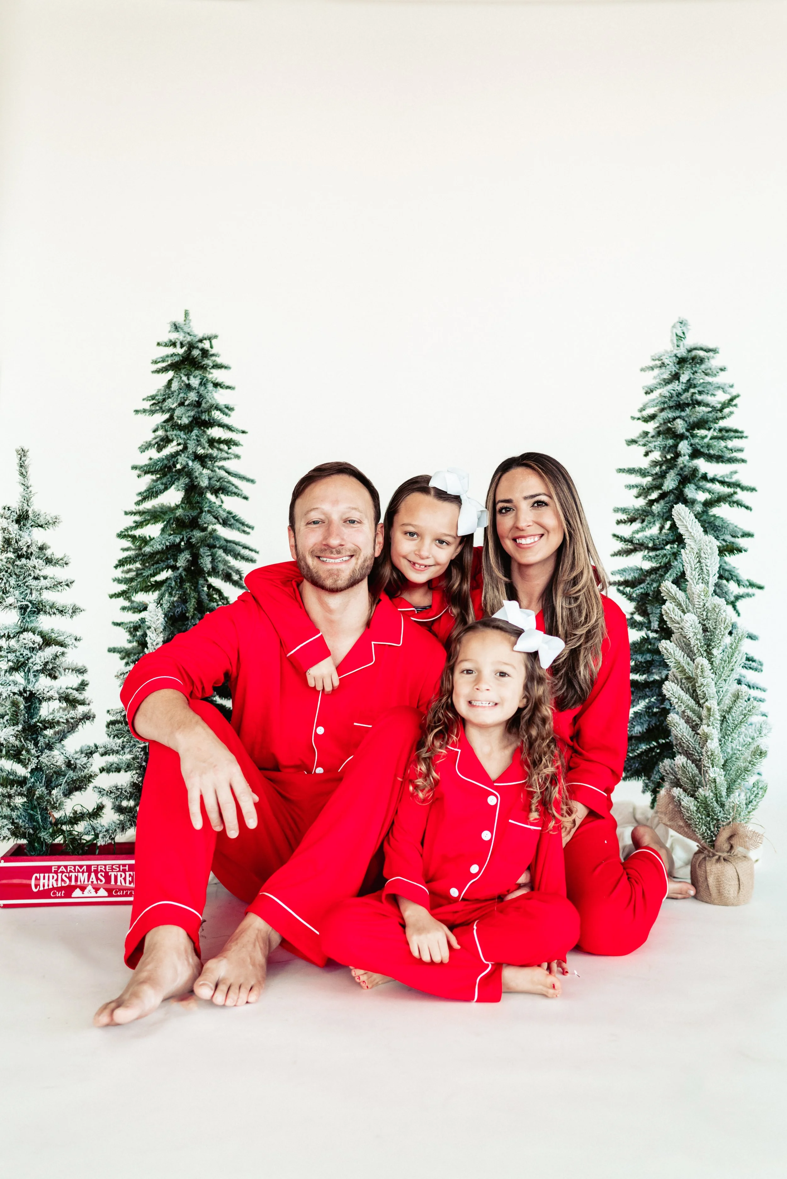 Charlotte Christmas Minis 2022 - Ash Nichole Photos-02811.jpg
