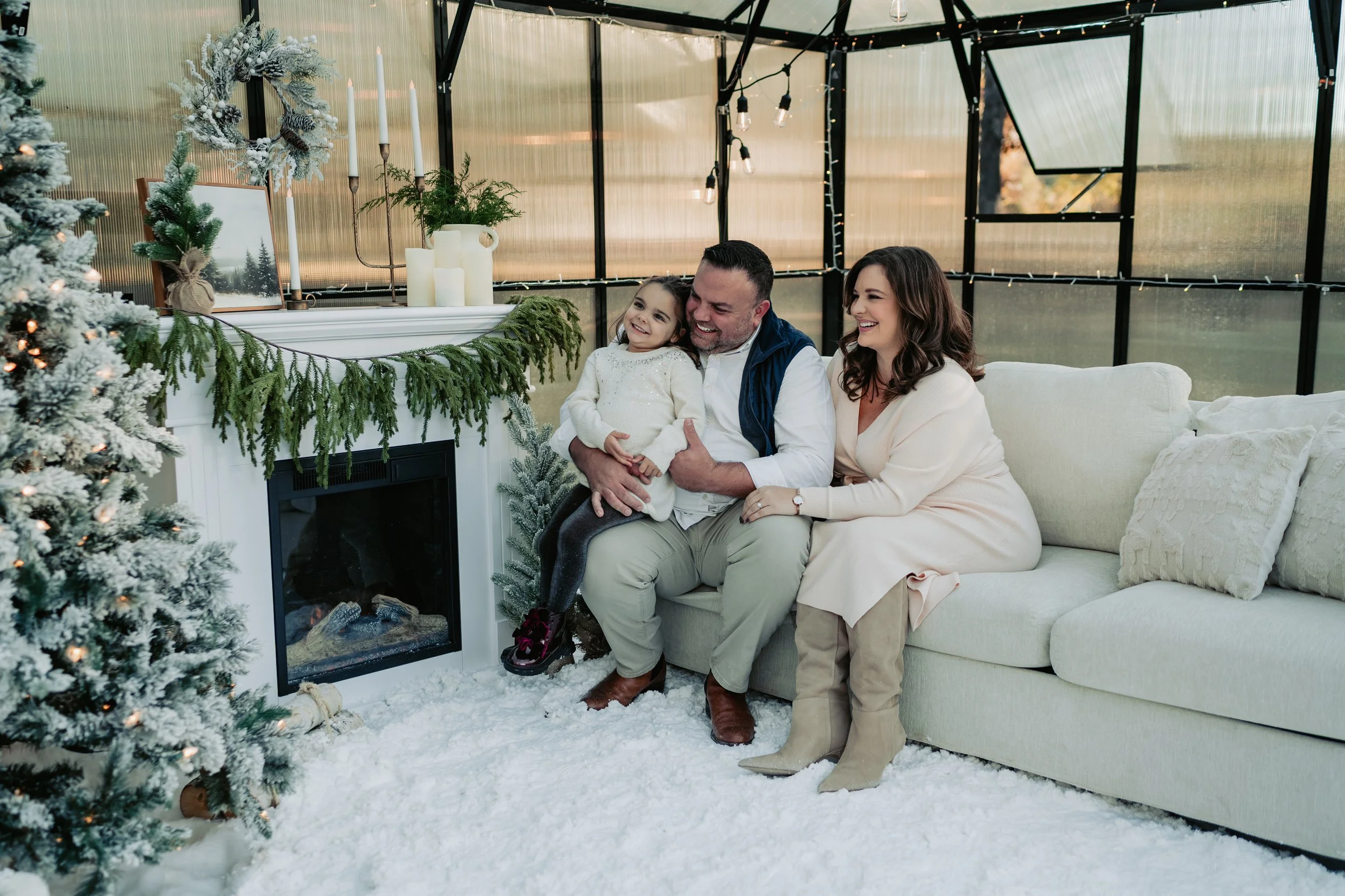 Christmas Session - Ash Nichole Photos--3.jpg