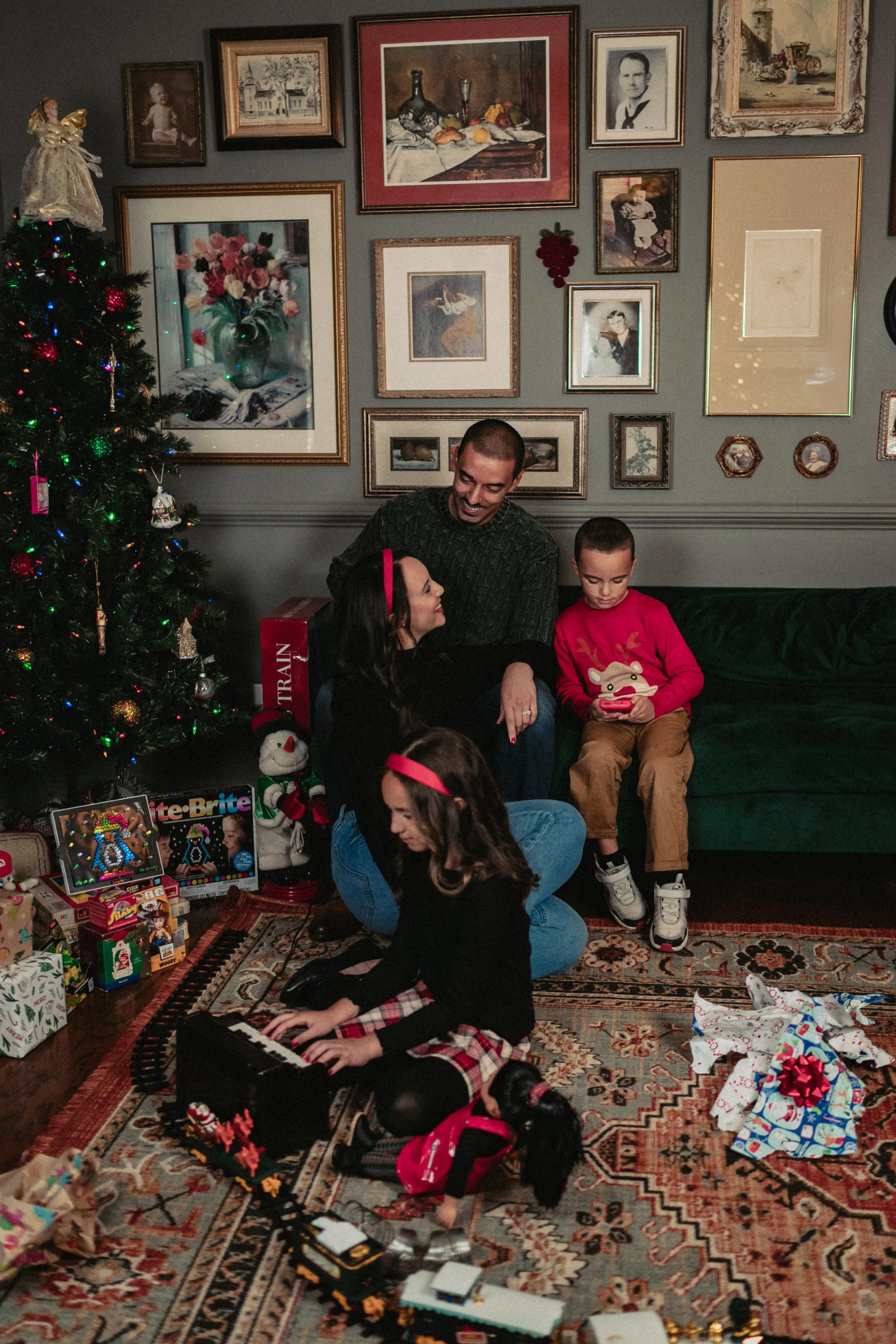 Christmas Session - Ash Nichole Photos--3.jpg