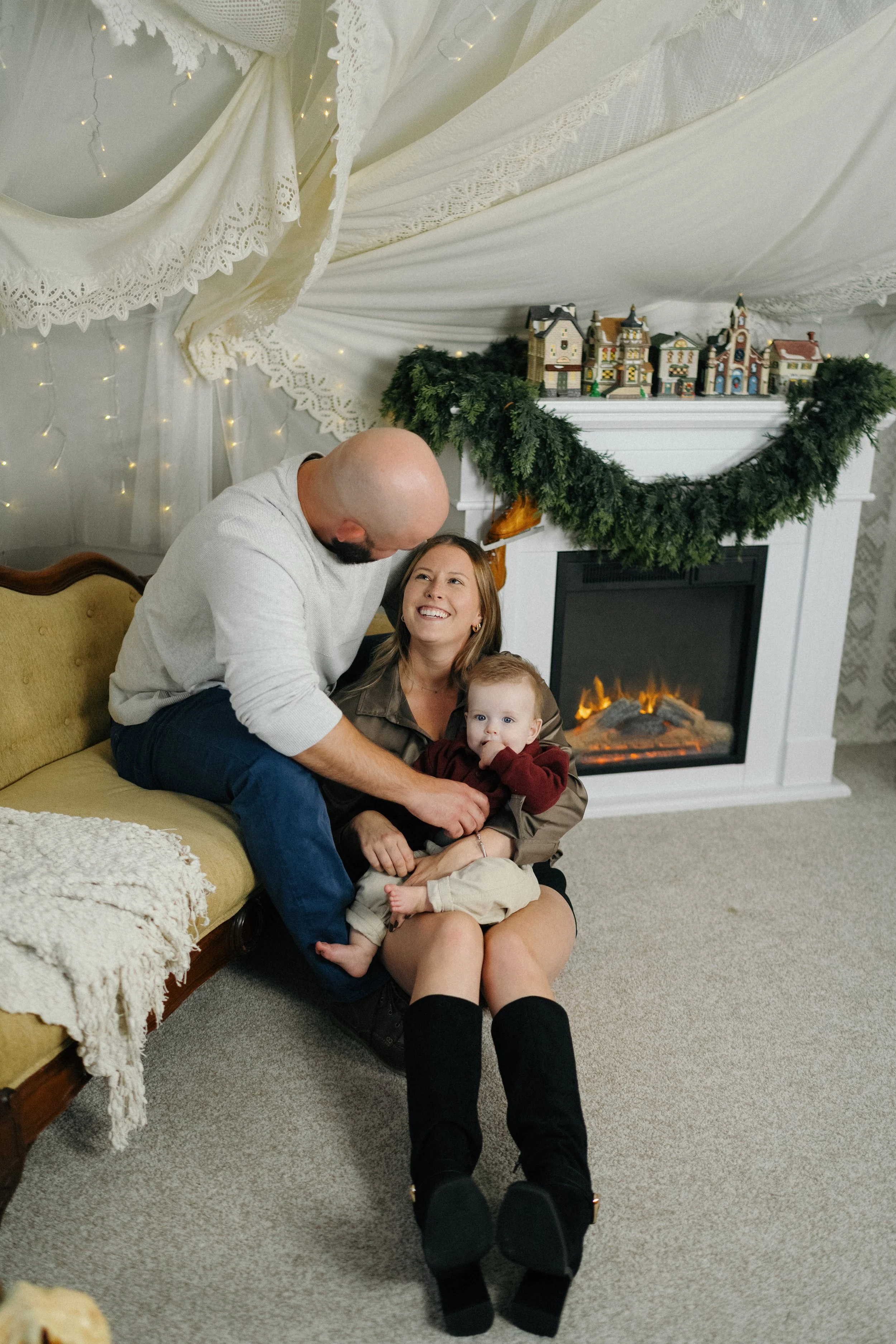 Ash Nichole Photos - Christmas Mini Session Photographer - Charlotte NC -2107.jpg