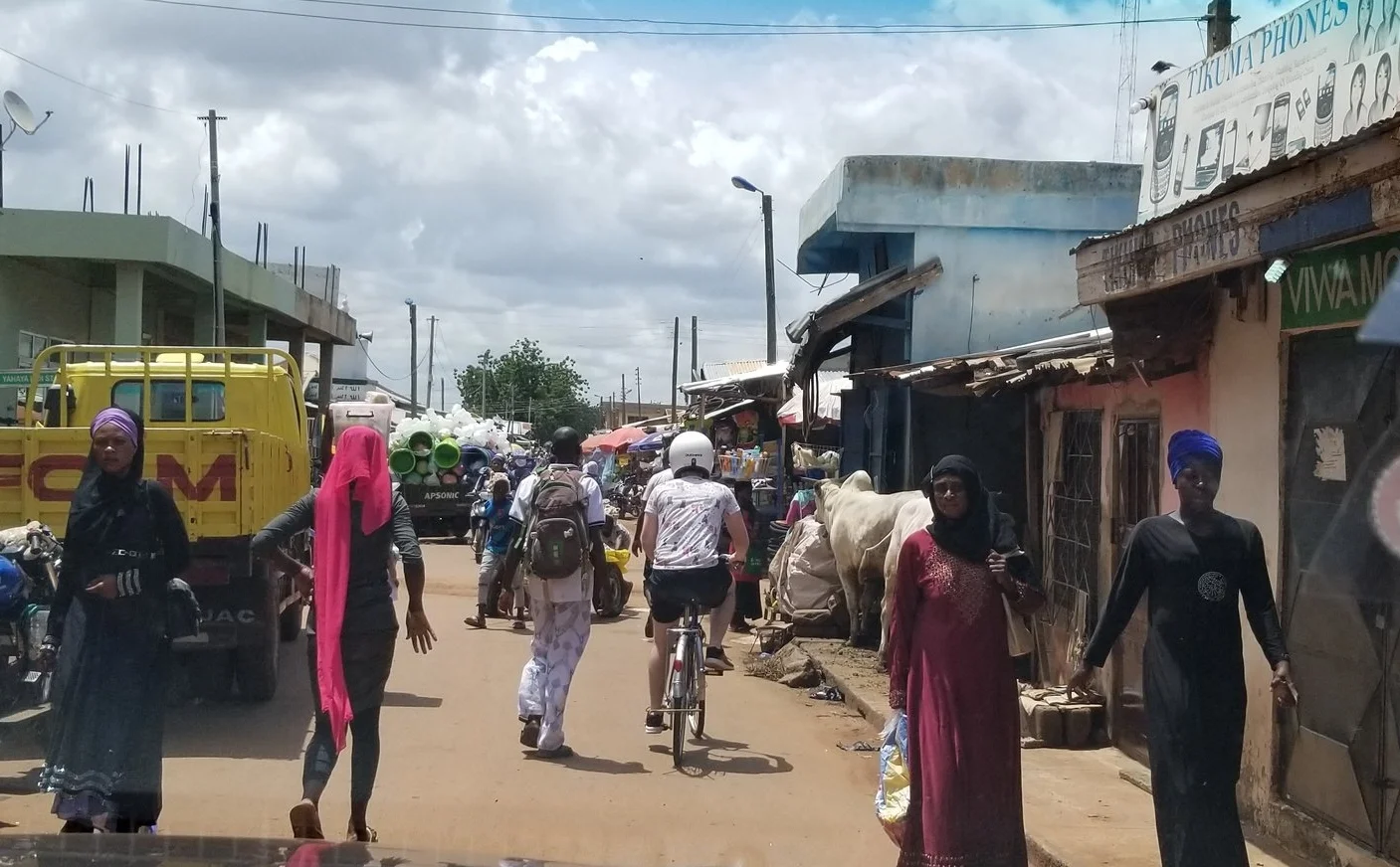 sung-taaba-ghana-streets-w:people.jpg