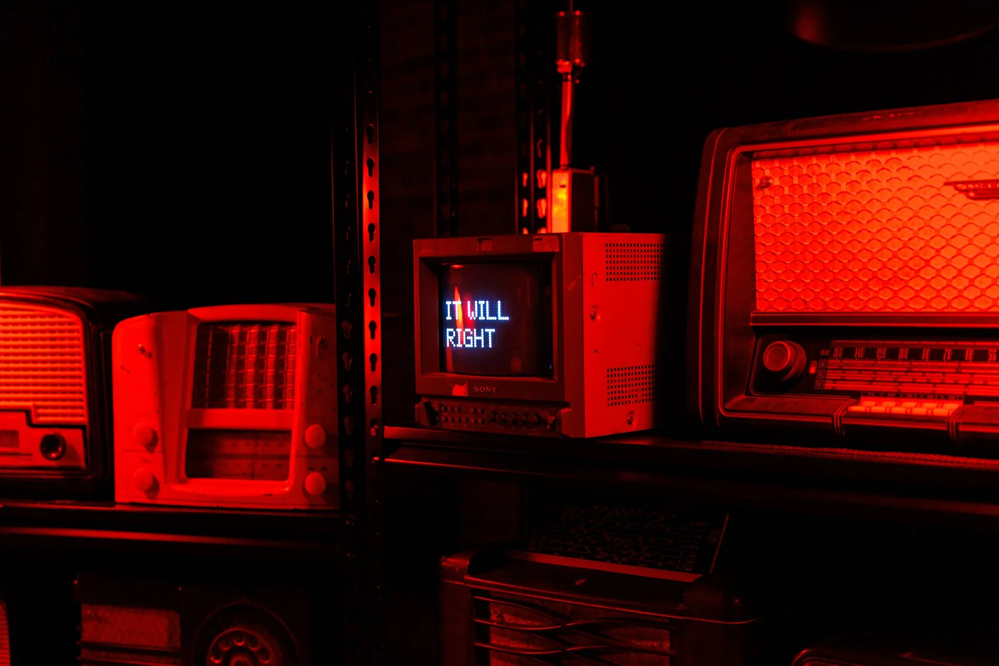 The Enormous Radio_photo Sarah Walker-9819.jpg
