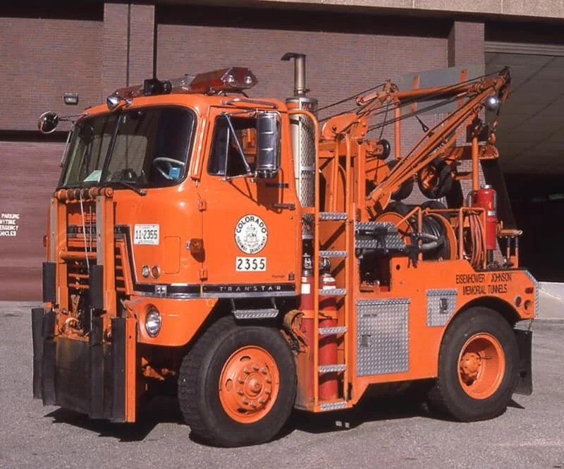 International Tow Truck_2.jpg
