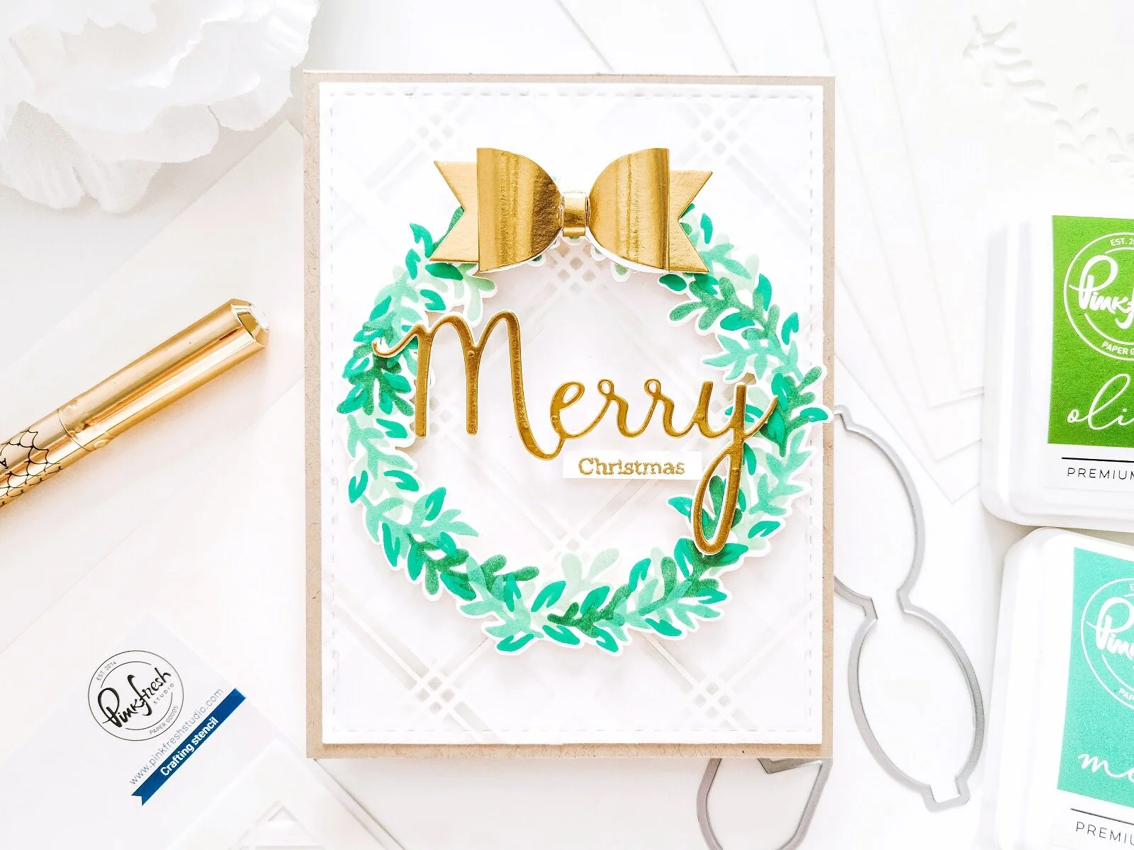 Overlapping Leafy Wreath┃Inspiration Card