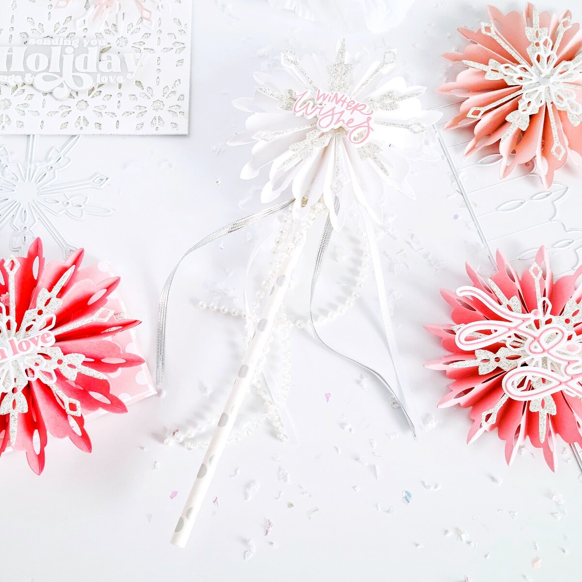 DIY : Paper Straw Snowflakes 