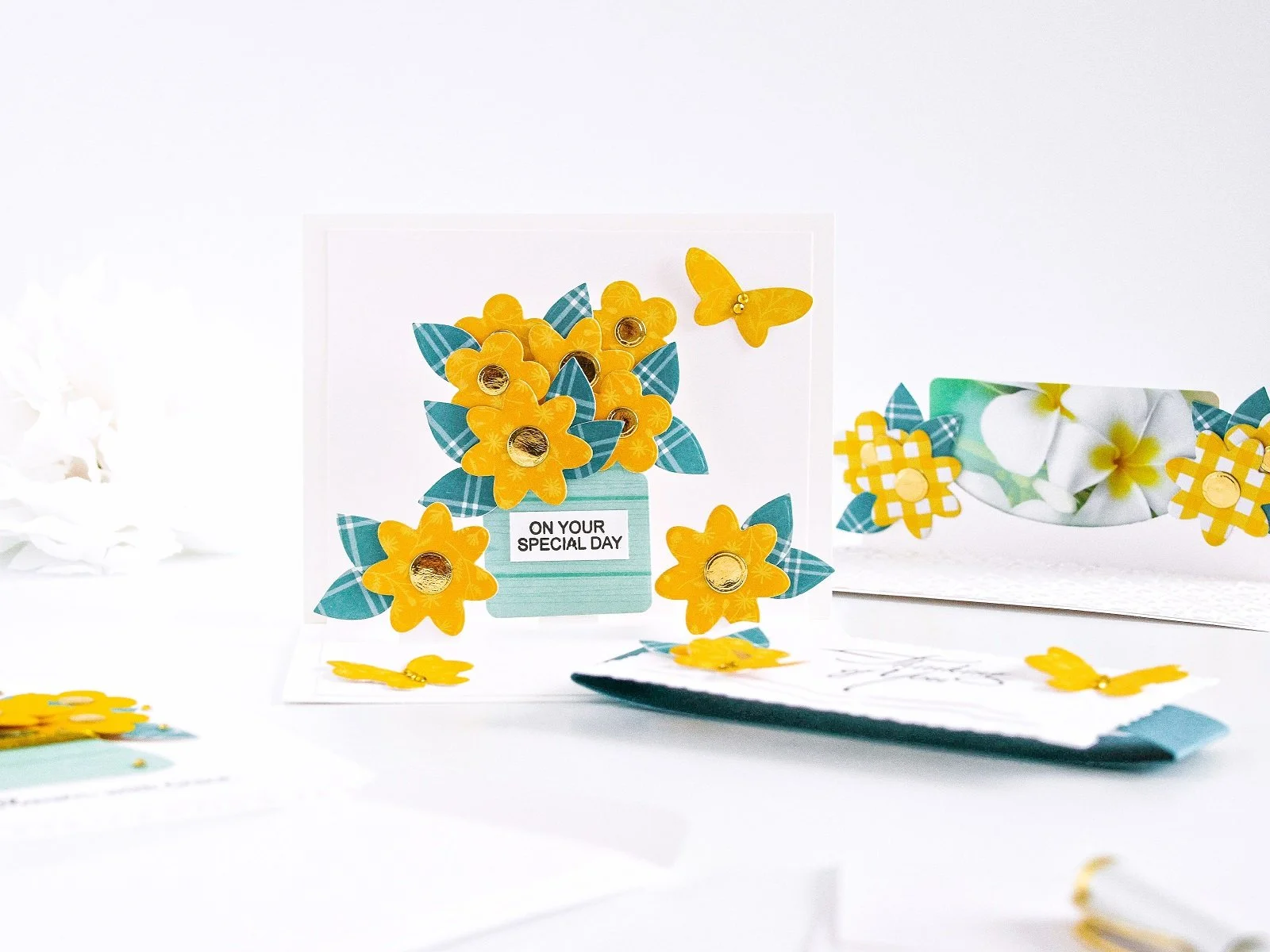 Spellbinders/Stampendous Pop-Up┃Inspiration Cards