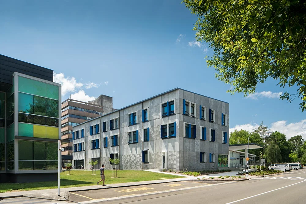 Wildbase and Administration Building