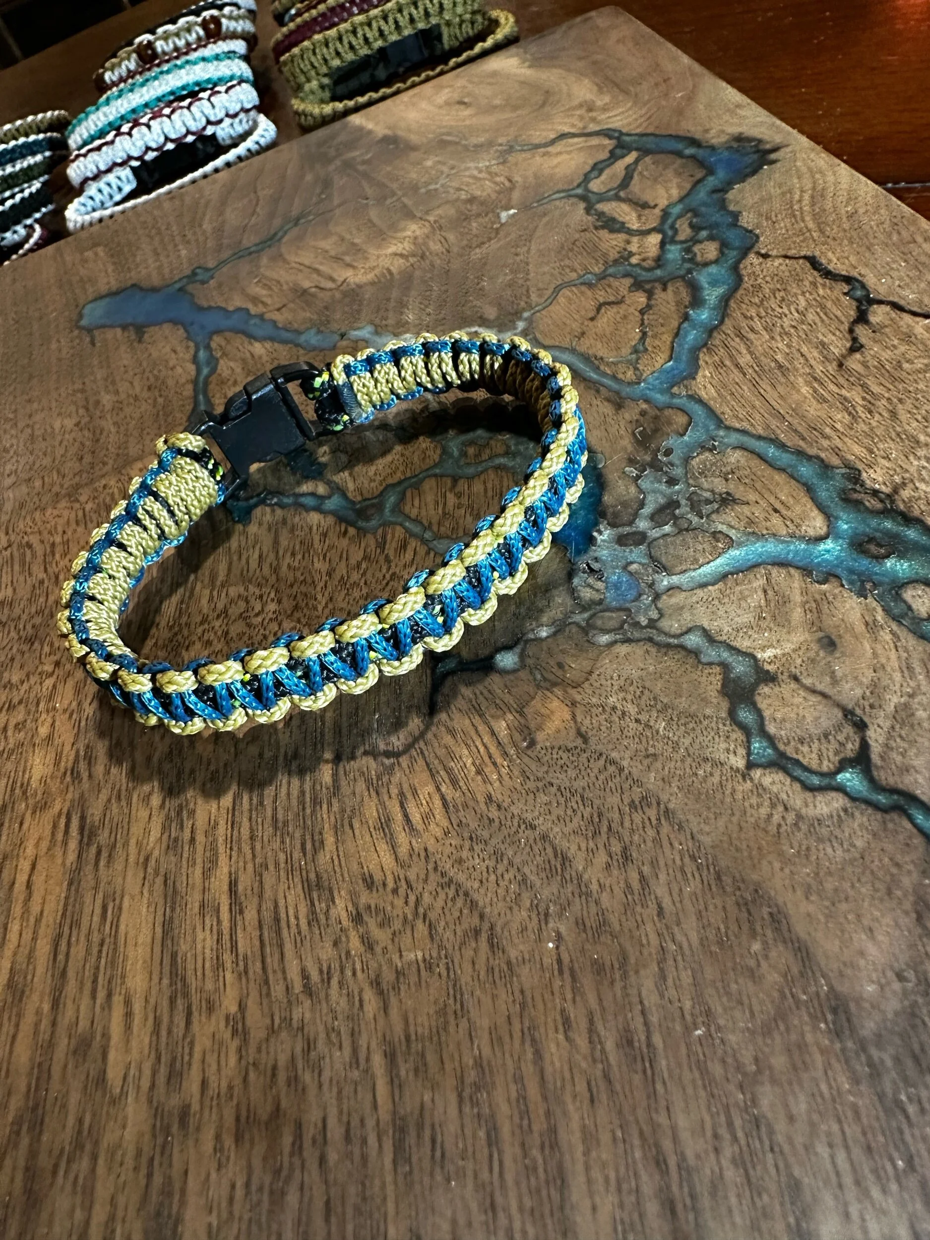 BF8F7374-8151-4800-94F4-70C421FAD92F