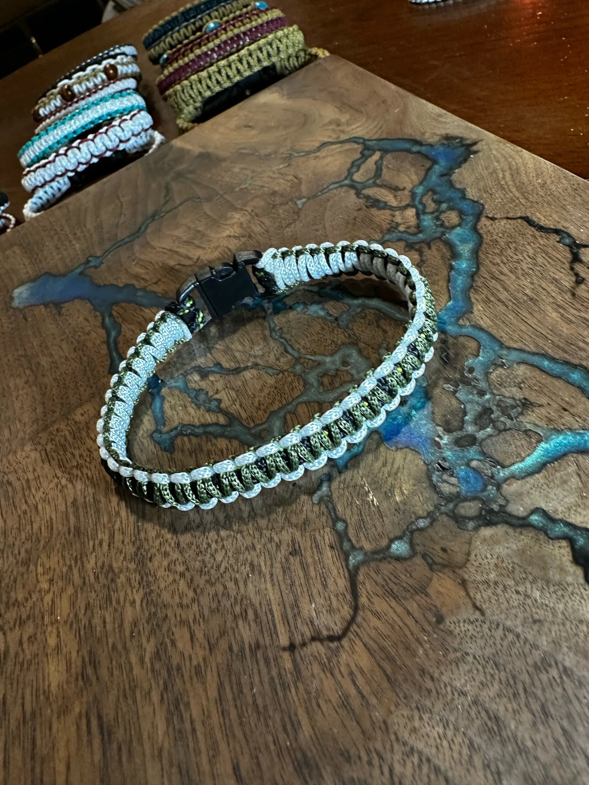 69111698-6C9B-4DEF-9D81-BC8DE9717538