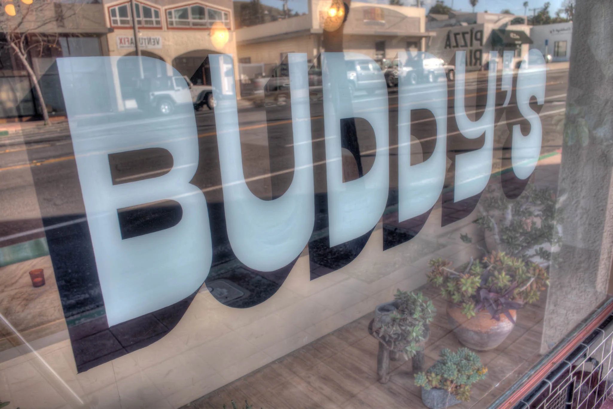 Buddy's Wine Bar