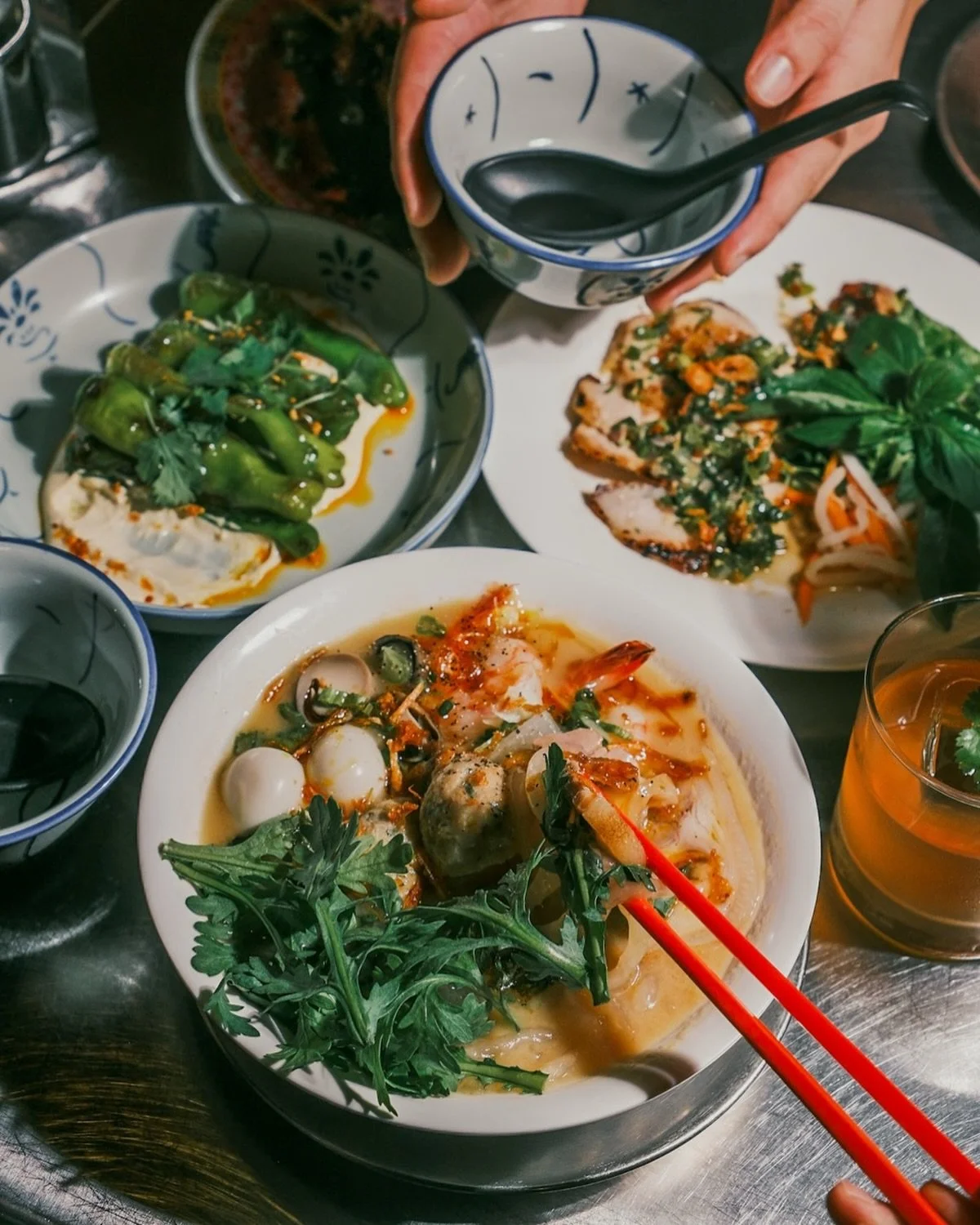 OPEN FOR LUNCH this SUNDAY, FEB 22!

Come join us after the @visitchinatown Lunar New Year parade this Sunday and indulge in our comforting Vietnamese fares 🍜 

#ddmauchinatown #ddmau #chinatownvancouver #lunarnewyear #chinatown