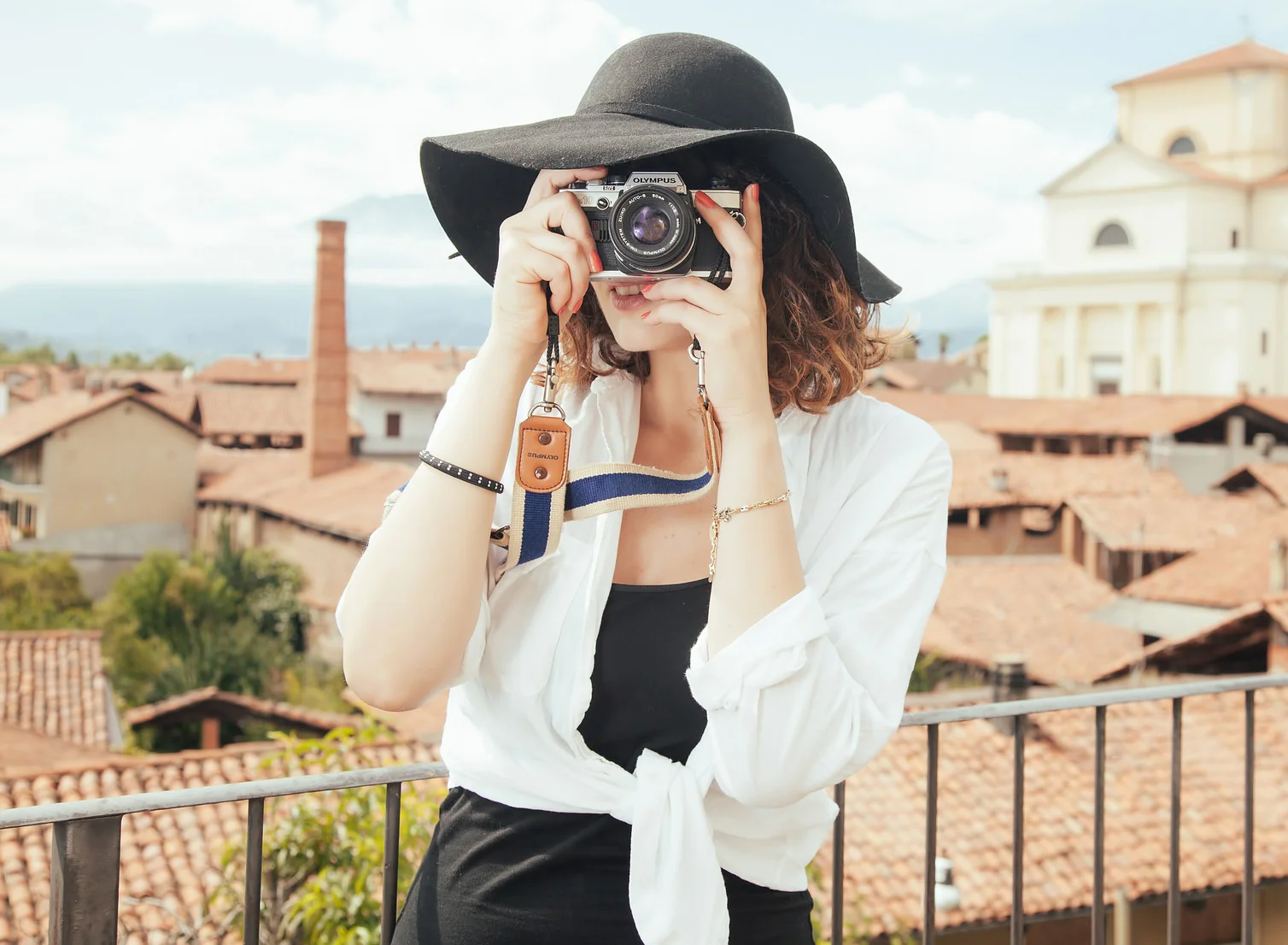 photographer-407068_1920.jpg