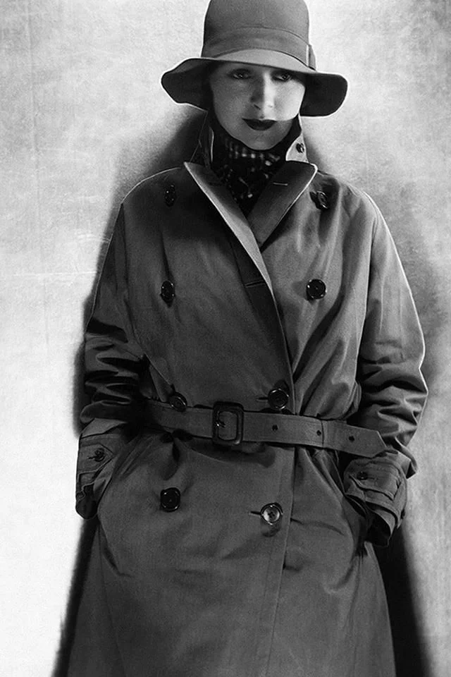 GABARDINA TRENCH 1930.jpg