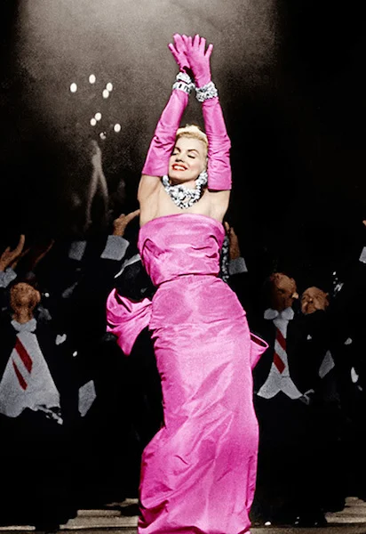 Marilyn Monroe Vestido Rosa.jpg
